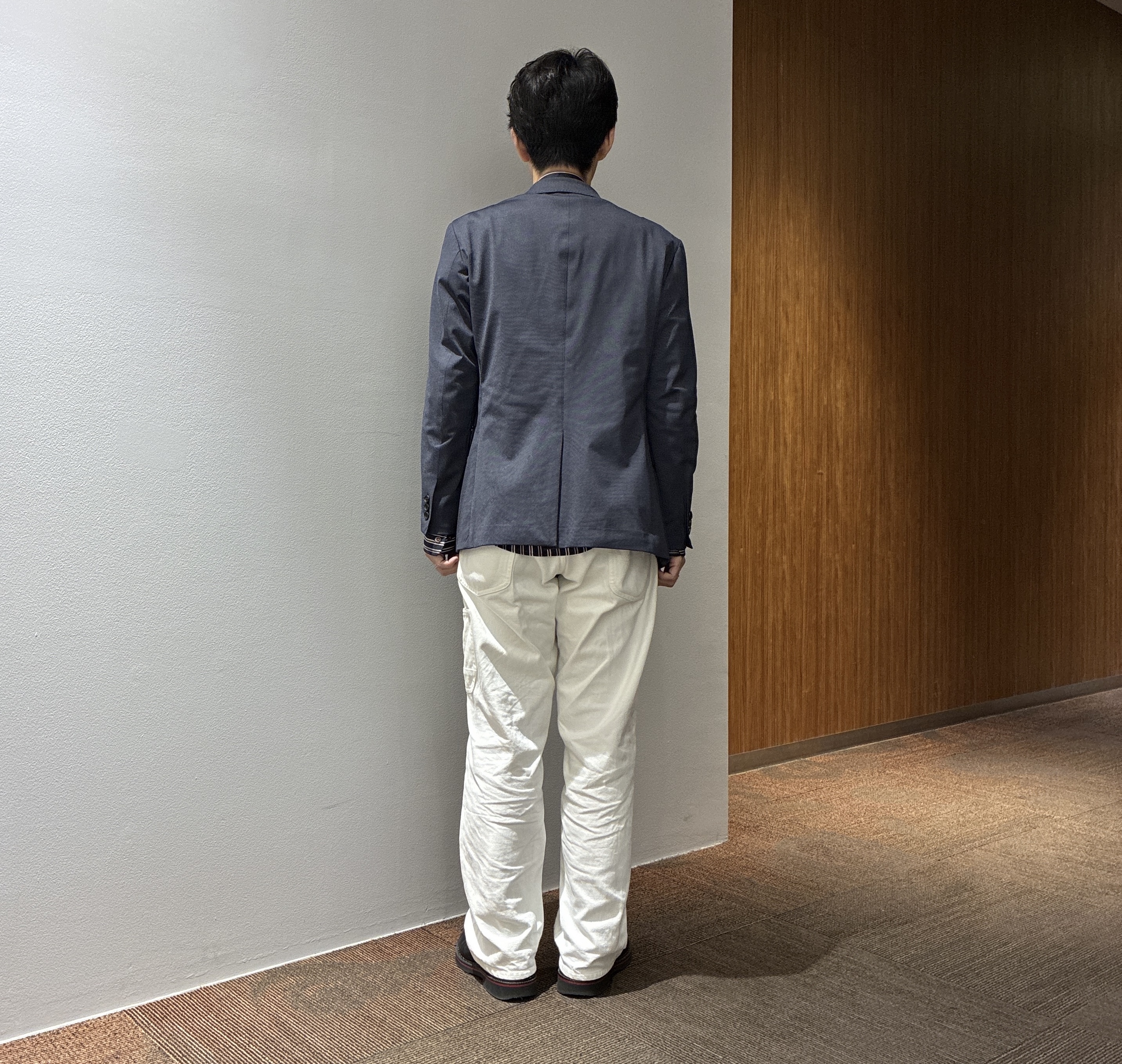 わいずみさんの「TAKEO KIKUCHI｜【360&deg;ストレッチ／軽量】None Of Stress ライト ジャケット（セットアップ対応）」を使ったコーディネート