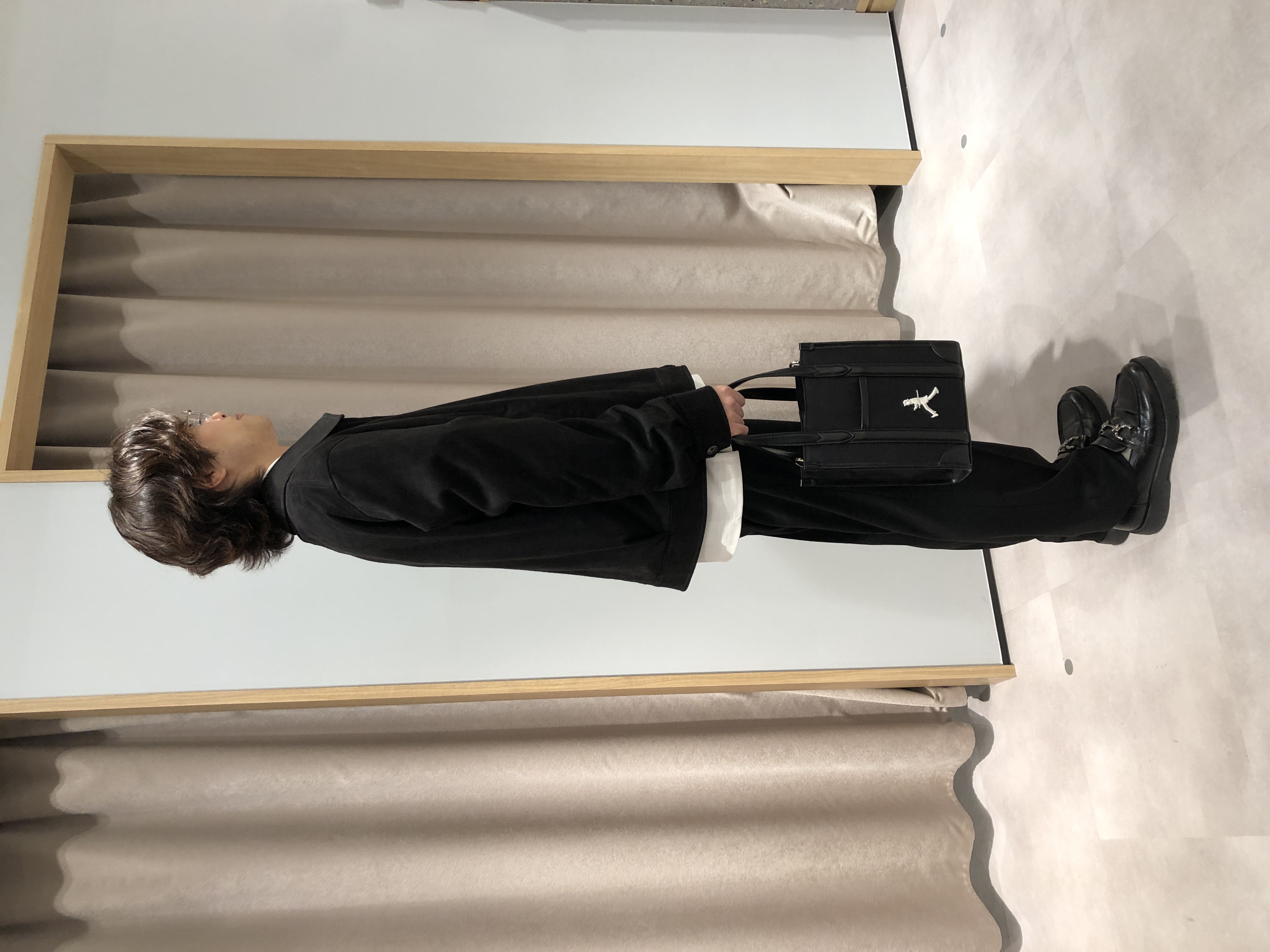 平塚郁博さんの「TAKEO KIKUCHI｜バックプリーツ ボックスシルエット ジップ ブルゾン」を使ったコーディネート