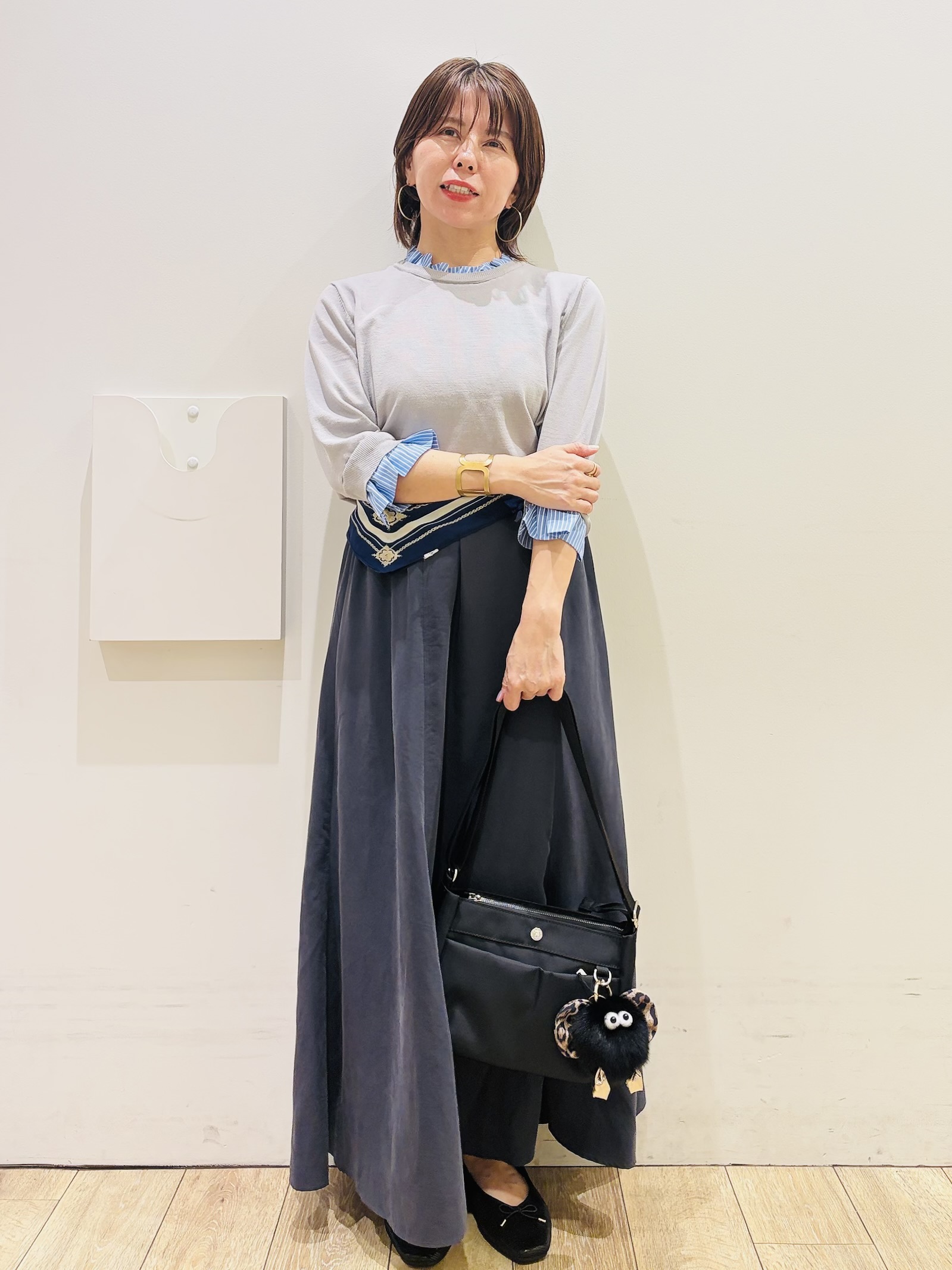 YUKOさんの「index｜裾レースVネックジレ【2WAY ／洗濯機OK】」を使ったコーディネート