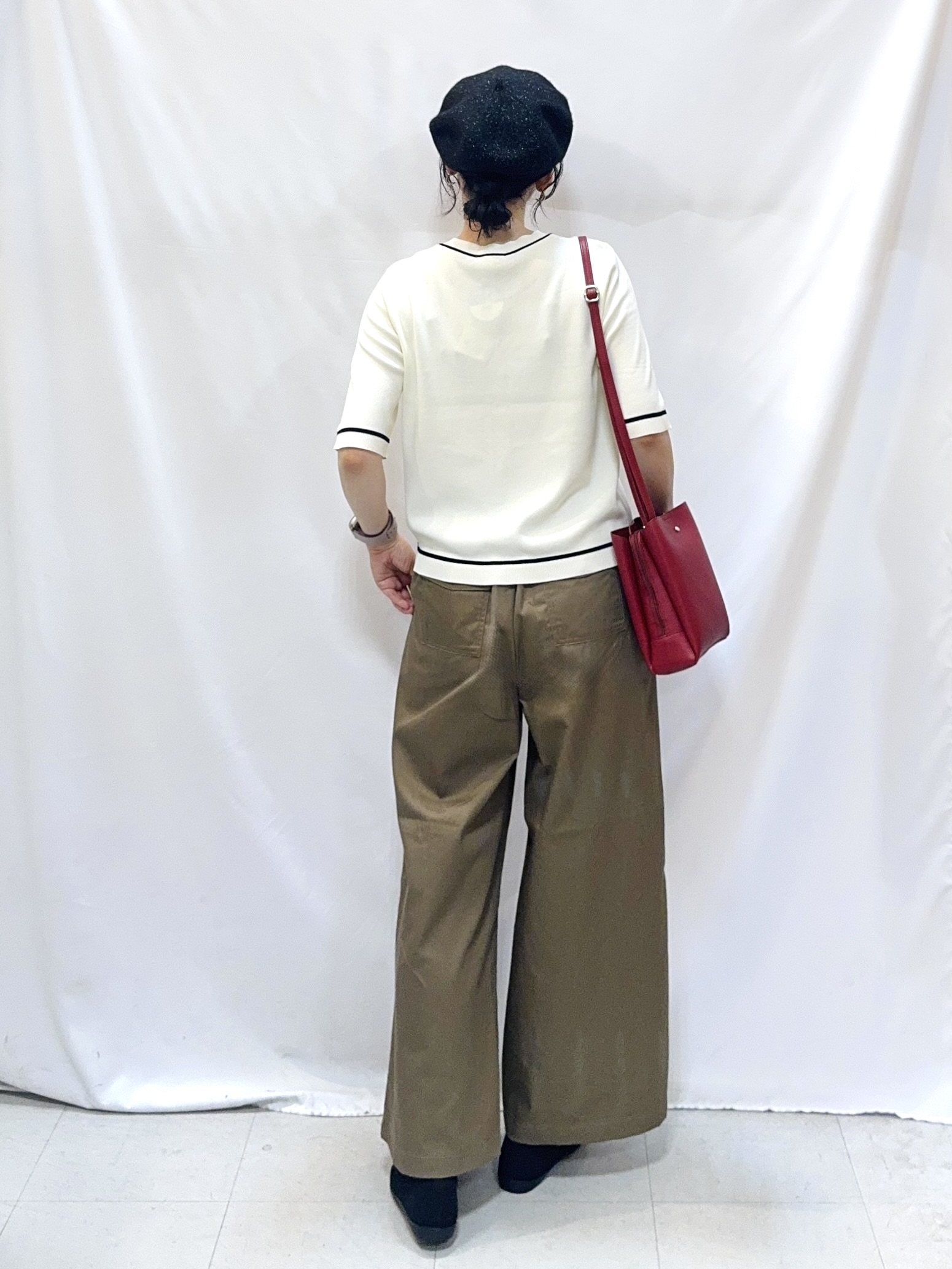 𝐇𝐢𝐫𝐨𝐦𝐢さんの「SHOO･LA･RUE｜【UV/S-LL/洗濯機可】毛玉になりにくい 配色5分袖カーディガン」を使ったコーディネート