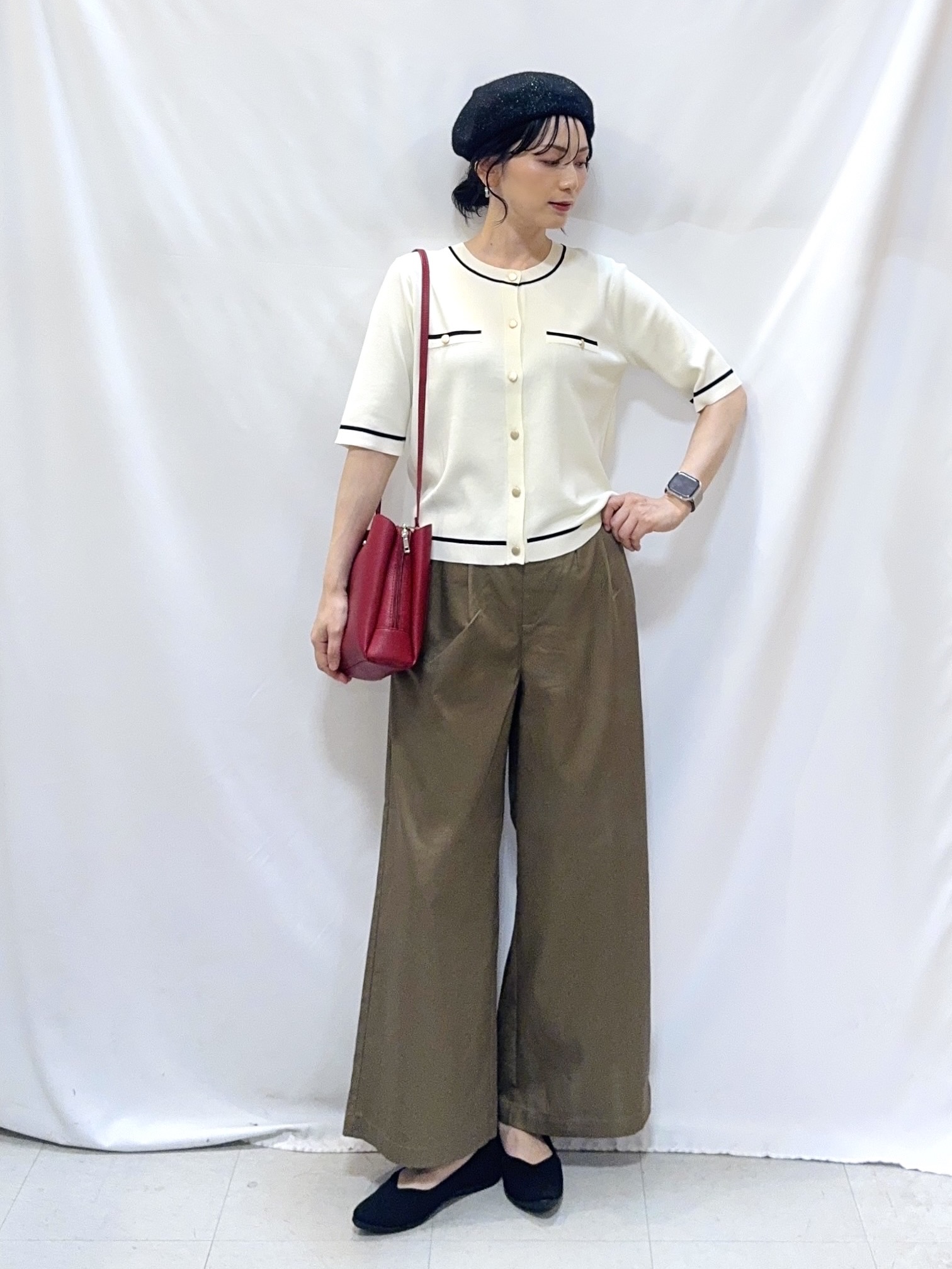 𝐇𝐢𝐫𝐨𝐦𝐢さんの「SHOO･LA･RUE｜【UV/S-LL/洗濯機可】毛玉になりにくい 配色5分袖カーディガン」を使ったコーディネート