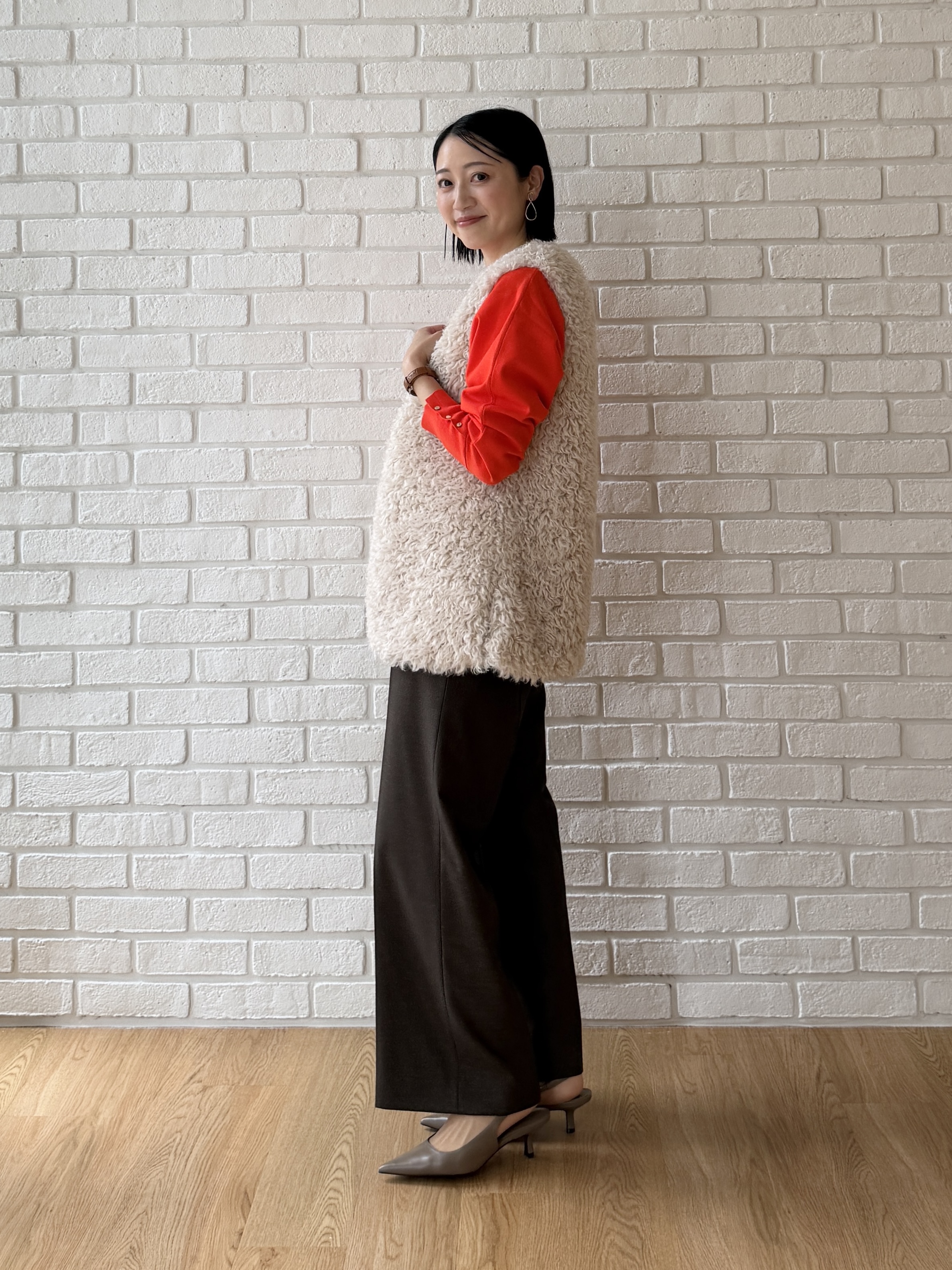shihoさんの「INDIVI｜【選べる6色／ストレッチ◎】きれいめドルマンスリーブニット」を使ったコーディネート
