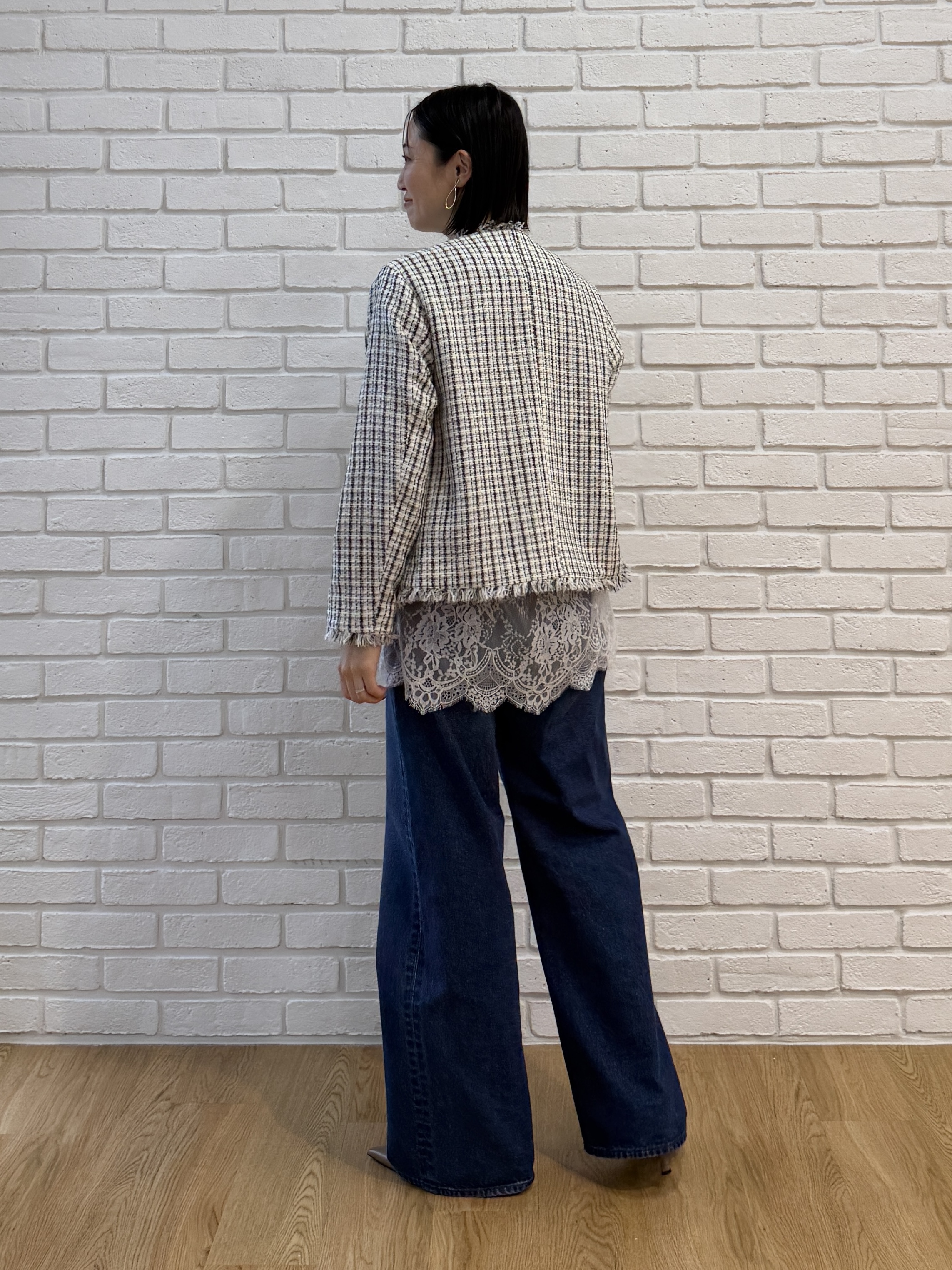 shihoさんの「INDIVI｜【華やか／着回し力◎】上品ツイードVネックジャケット」を使ったコーディネート