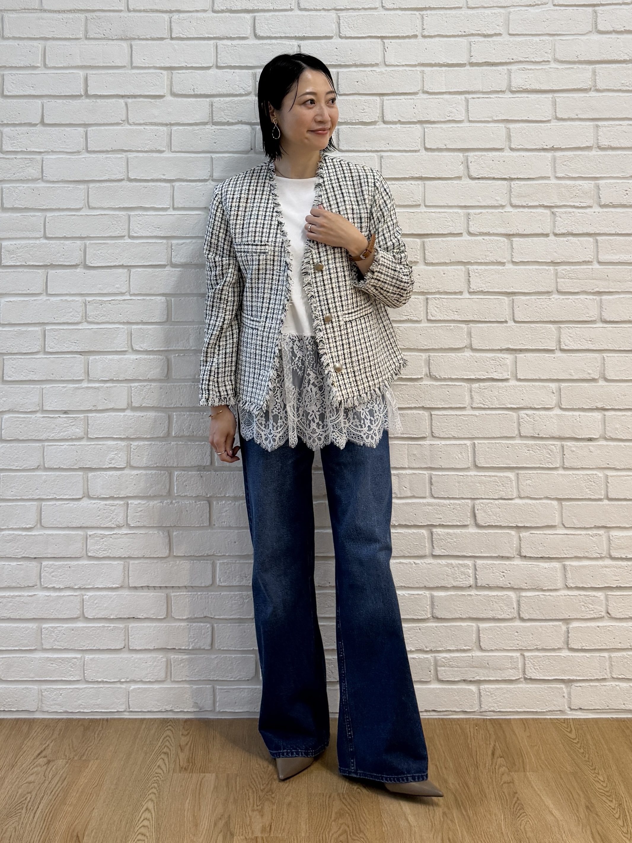 shihoさんの「INDIVI｜【華やか／着回し力◎】上品ツイードVネックジャケット」を使ったコーディネート
