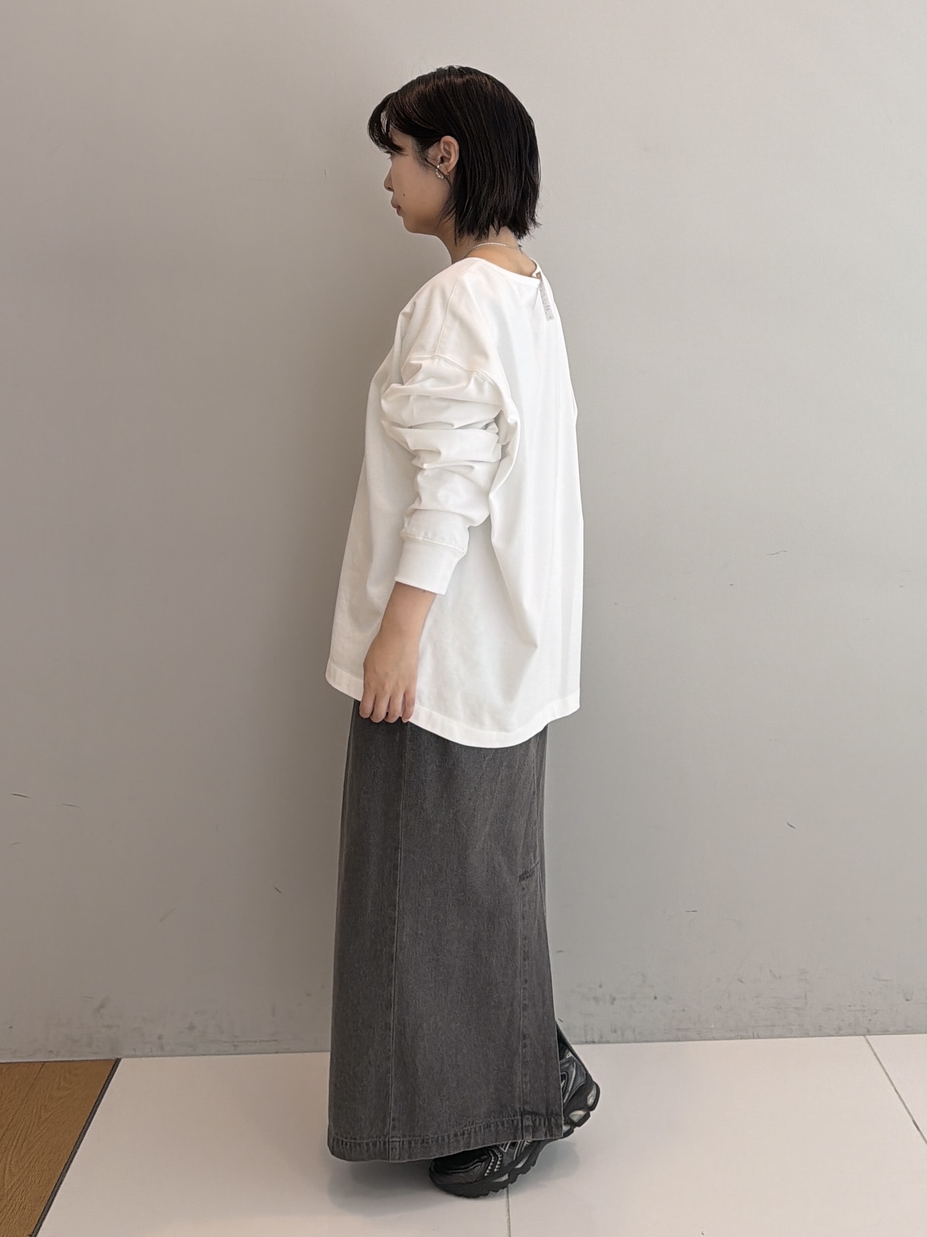 abeさんの「tk.TAKEO KIKUCHI｜ヘンリーネック長袖Tシャツ」を使ったコーディネート