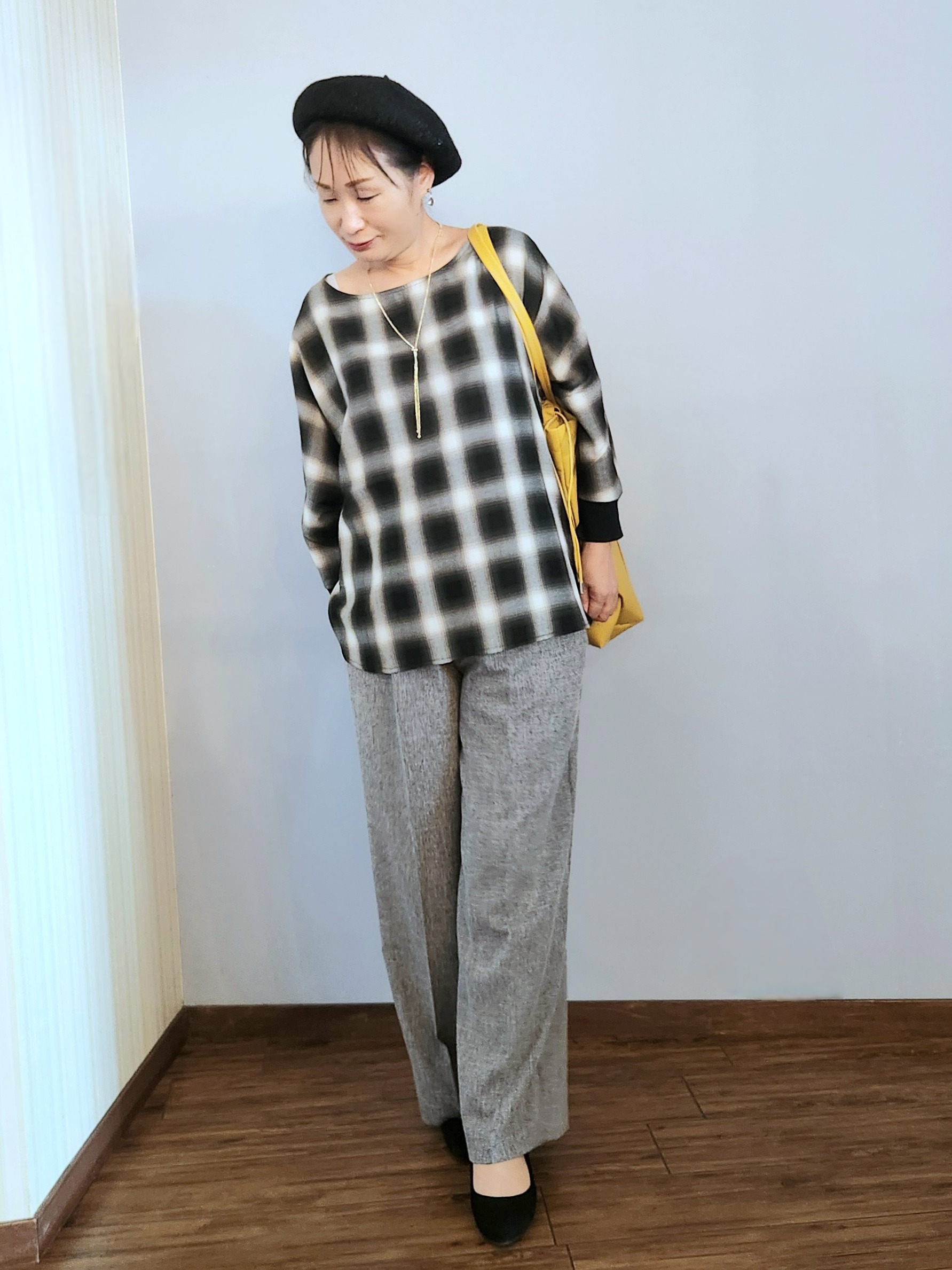 くまさんの「SHOO･LA･RUE｜【着丈選べる/洗濯後しわになりにくい】インせず着られる ドルマンブラウス」を使ったコーディネート