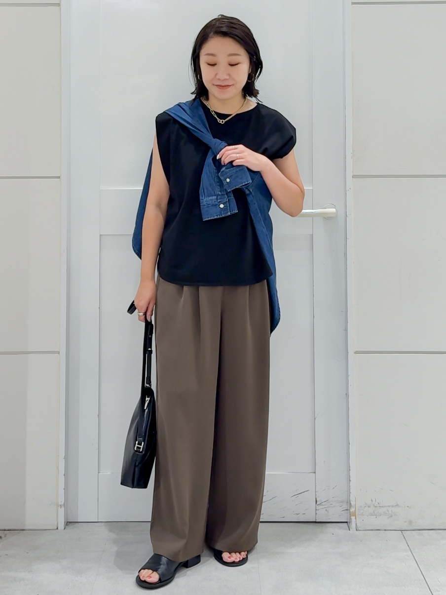 yuka.aさんの「OPAQUE.CLIP｜【UV／接触冷感】スーパーアイス ノースリーブカットソー《洗濯機OK》」を使ったコーディネート