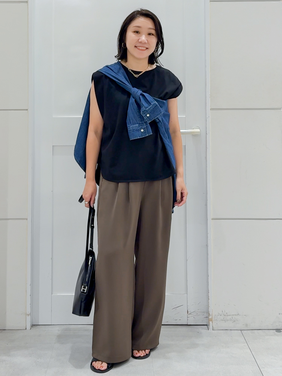 yuka.aさんの「OPAQUE.CLIP｜【UV／接触冷感】スーパーアイス ノースリーブカットソー《洗濯機OK》」を使ったコーディネート