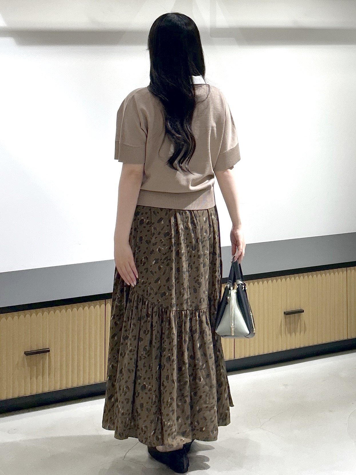 sayaさんの「OPAQUE.CLIP｜【森絵梨佳さん着用】2WAY衿ドッキングニット《洗濯機OK》」を使ったコーディネート