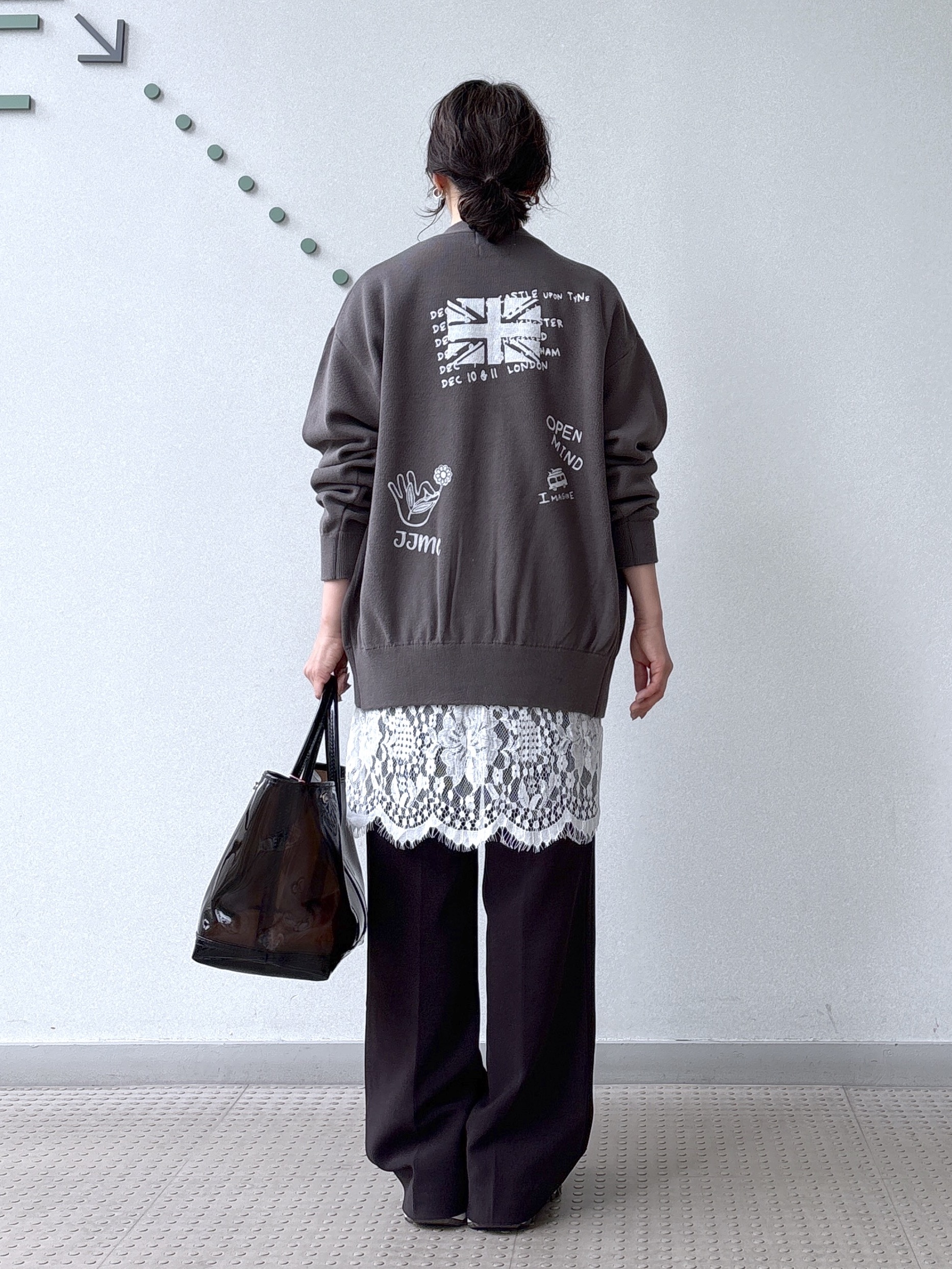kawamuraさんの「DRESSTERIOR｜【接触冷感】STAR WARS マンダロリアン フォトTシャツ」を使ったコーディネート