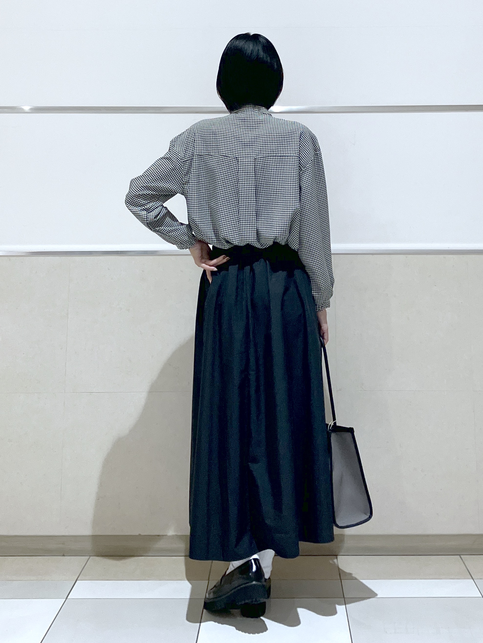eriko さんの「Dessin｜【手洗い可】ハウンドトゥースフリルブラウス」を使ったコーディネート