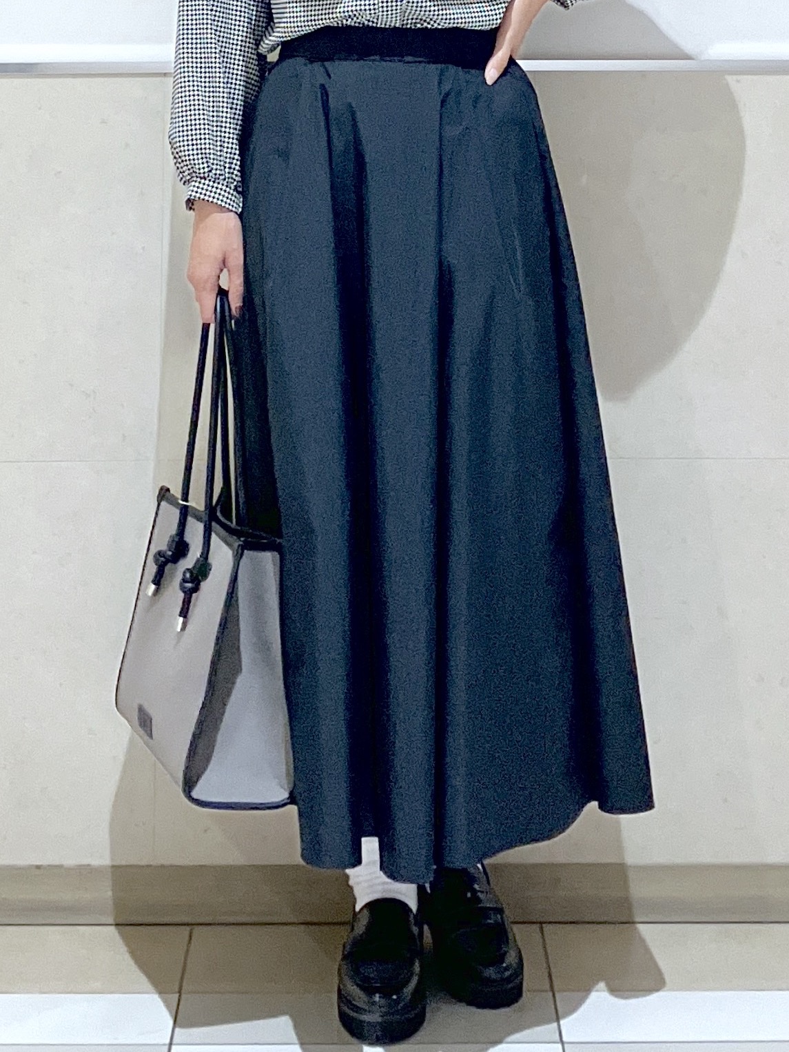 eriko さんの「Dessin｜【手洗い可】ハウンドトゥースフリルブラウス」を使ったコーディネート