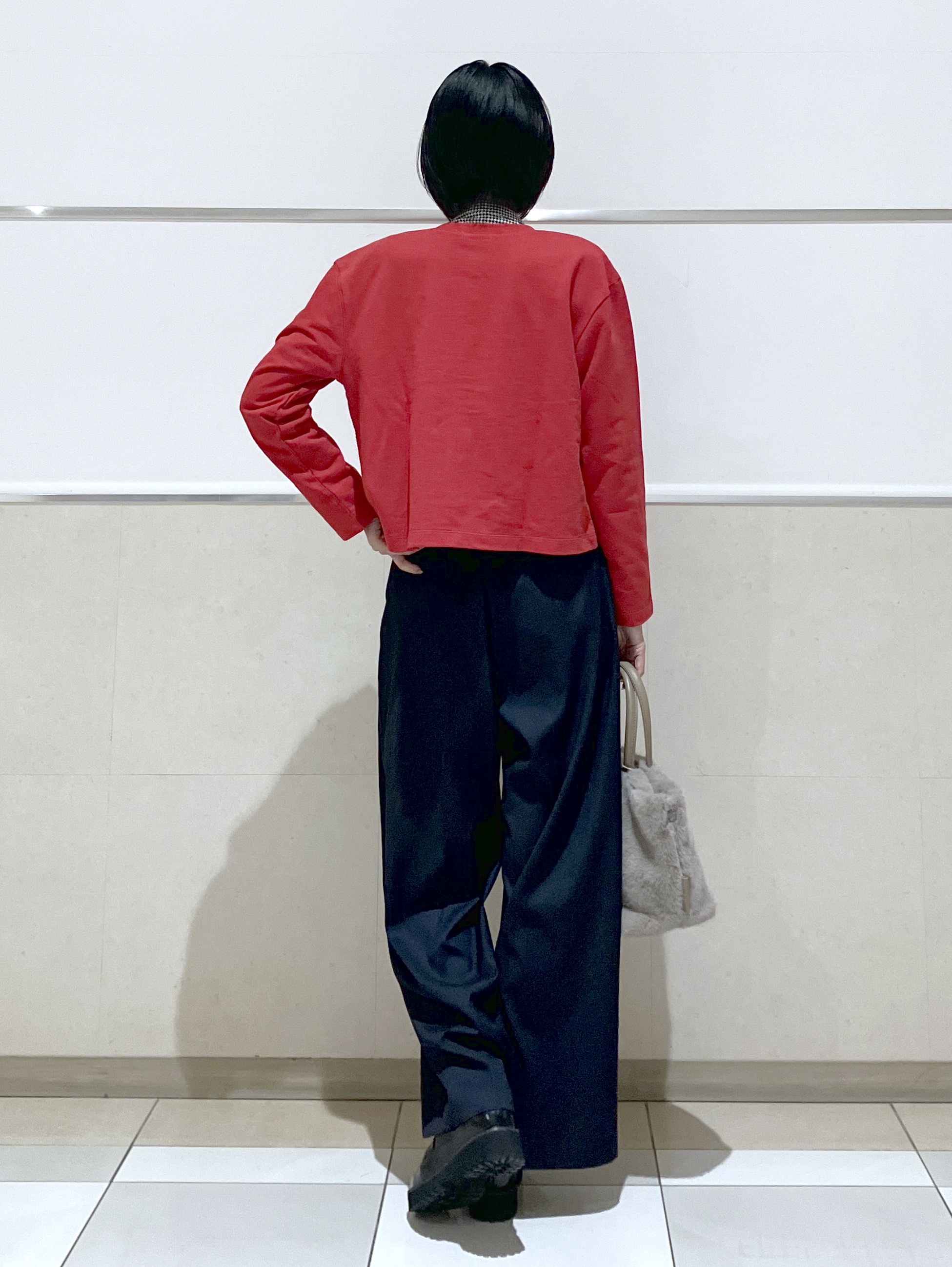 eriko さんの「Dessin｜【秋羽織り/洗える】ハウンドトゥースフリルブラウス」を使ったコーディネート