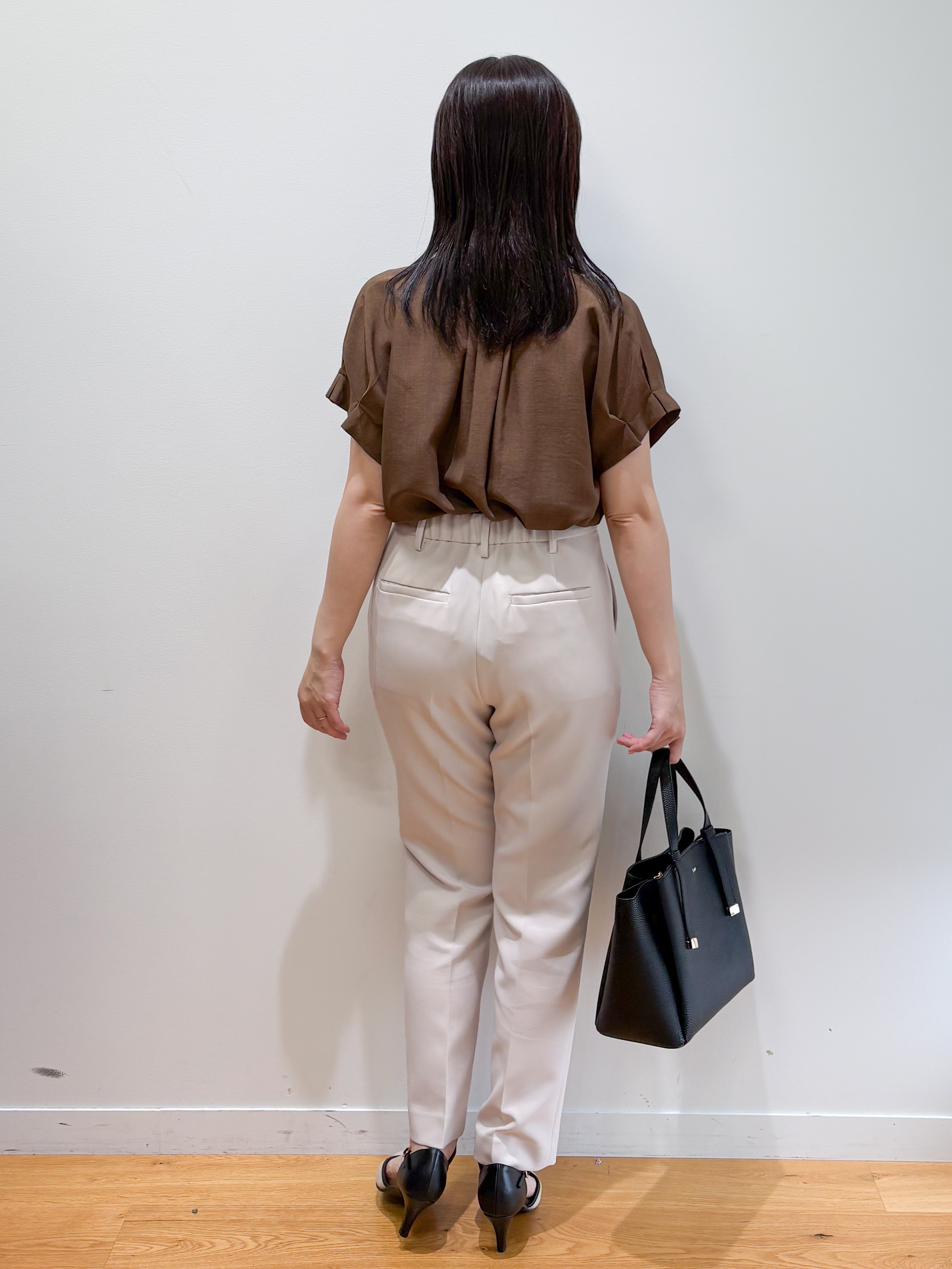 そねなおさんの「index｜【大人気により追加生産】タックスキッパーブラウス《接触冷感／吸水速乾／洗濯機OK／イージーアイロン／」を使ったコーディネート