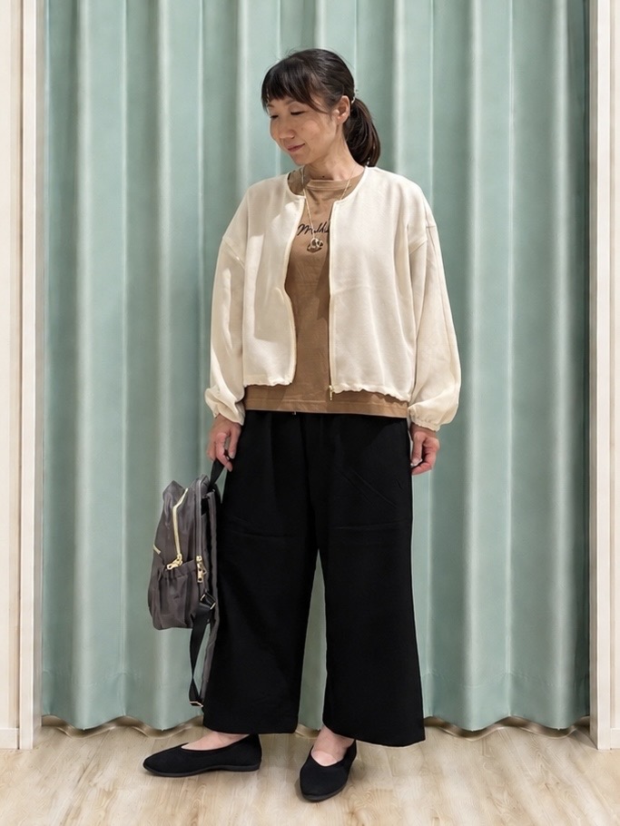 まつみさんの「SHOO･LA･RUE｜【通気性〇/セットアップ可/洗濯機可】メッシュドルマン ジップブルゾン」を使ったコーディネート