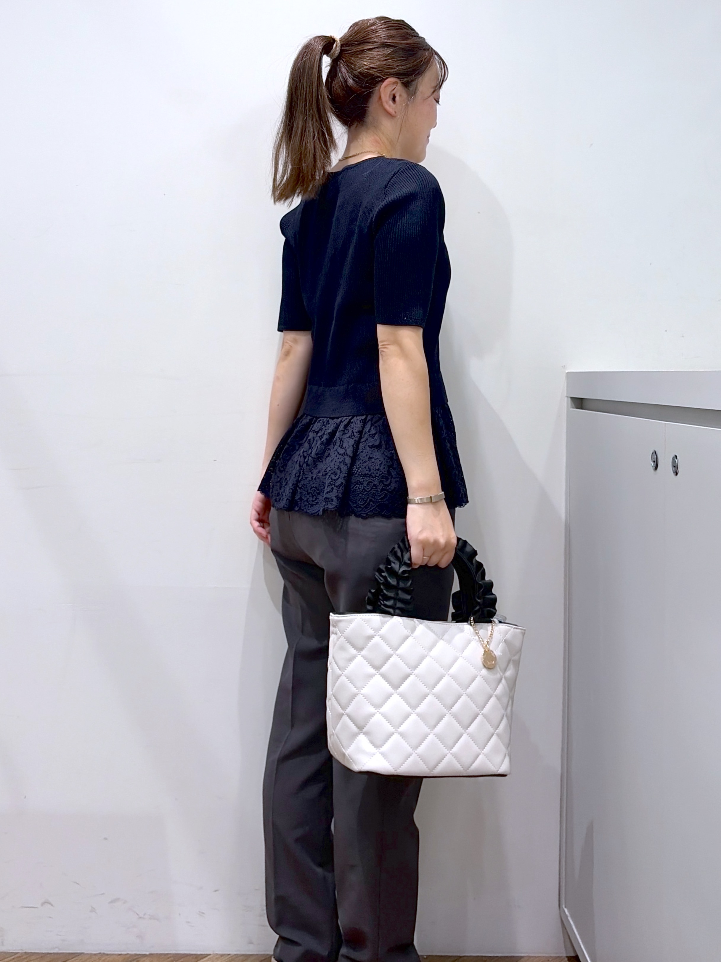 Junさんの「index｜【アンサンブル対応】裾レースニット《洗濯機OK》」を使ったコーディネート
