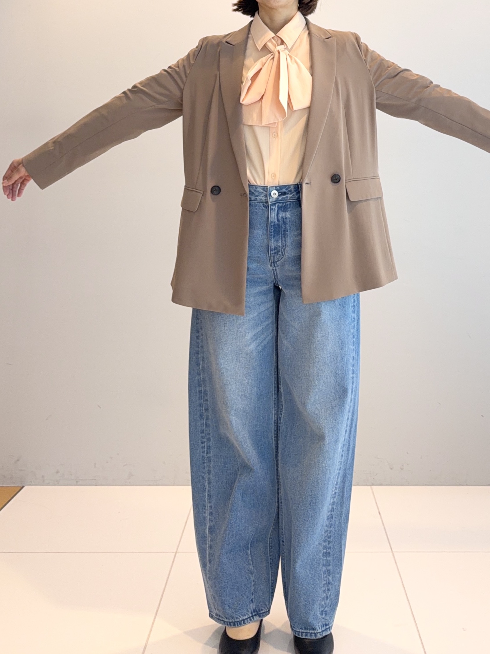 murayamaさんの「INDIVI｜【接触冷感／ストレッチ◎】取外し可ボウタイシャツ」を使ったコーディネート