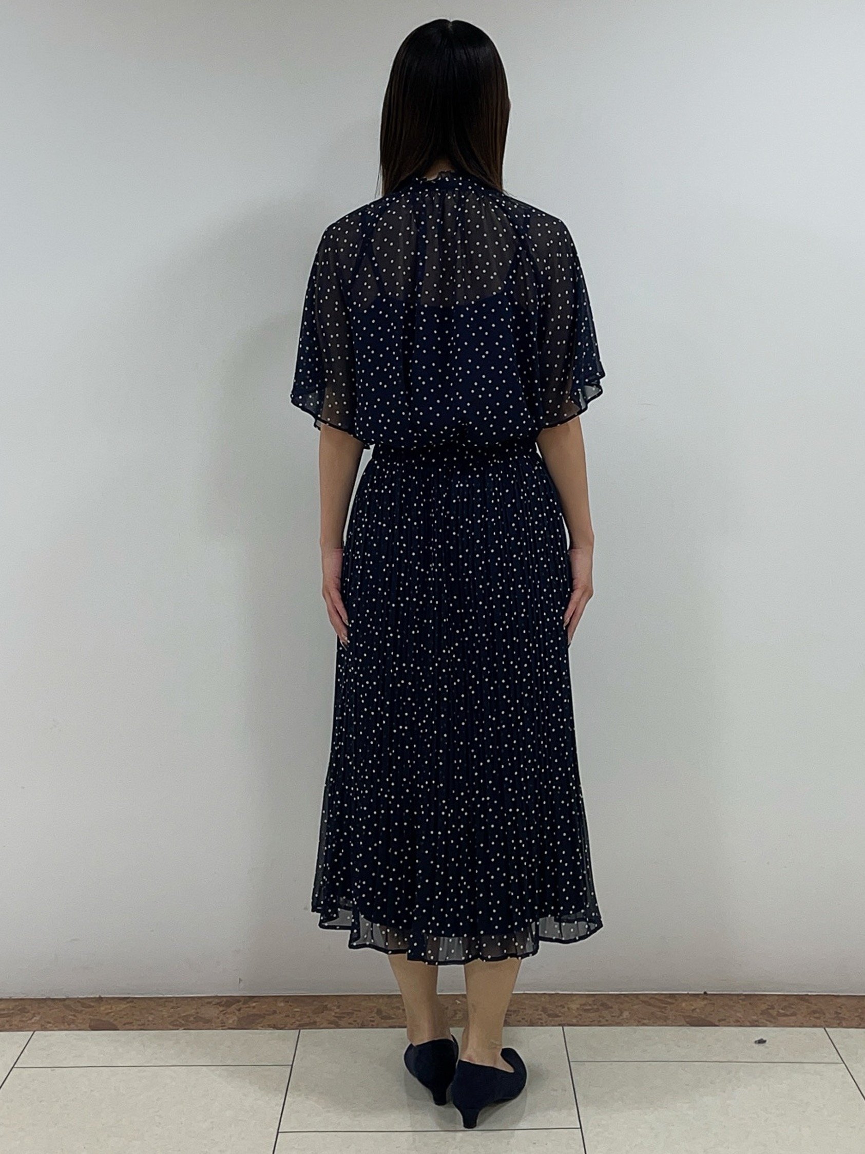 タカハシさんの「Reflect｜【セットアップ／手洗い可】ドット柄シアーブラウス」を使ったコーディネート
