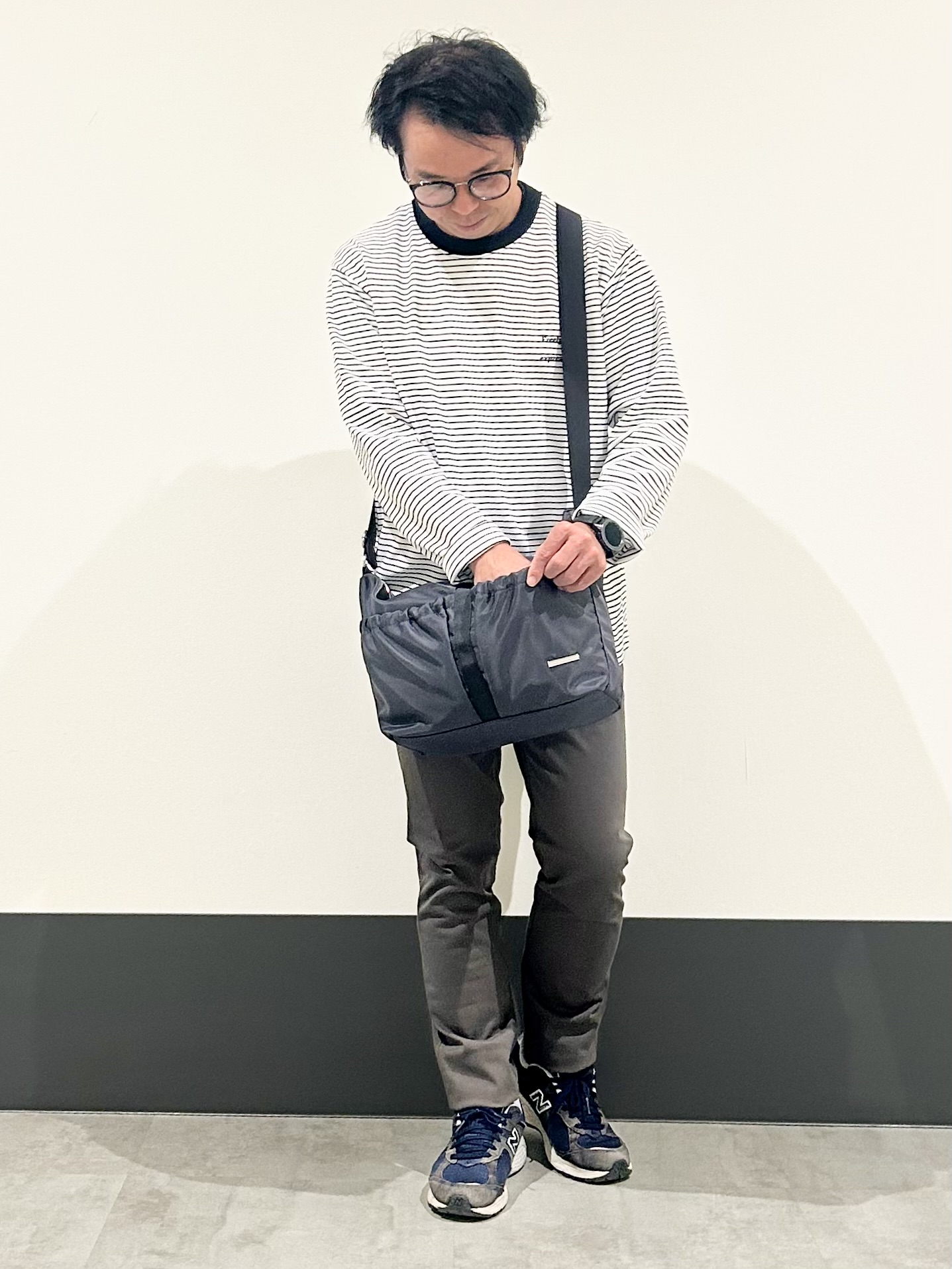 KENJI Iさんの「THE SHOP TK｜【洗濯機OK】リップルボーダー長袖Tシャツ」を使ったコーディネート