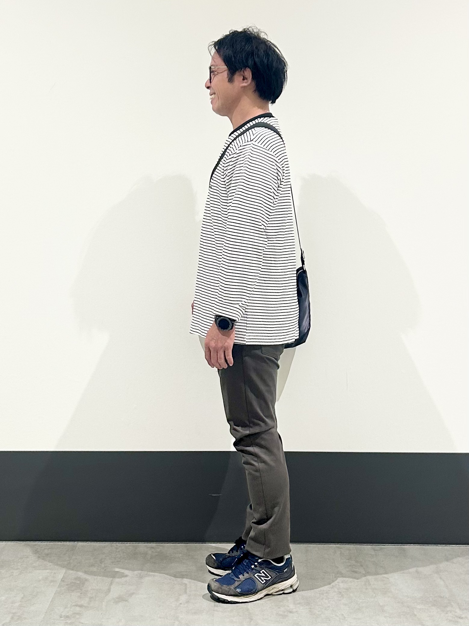 KENJI Iさんの「THE SHOP TK｜【洗濯機OK】リップルボーダー長袖Tシャツ」を使ったコーディネート