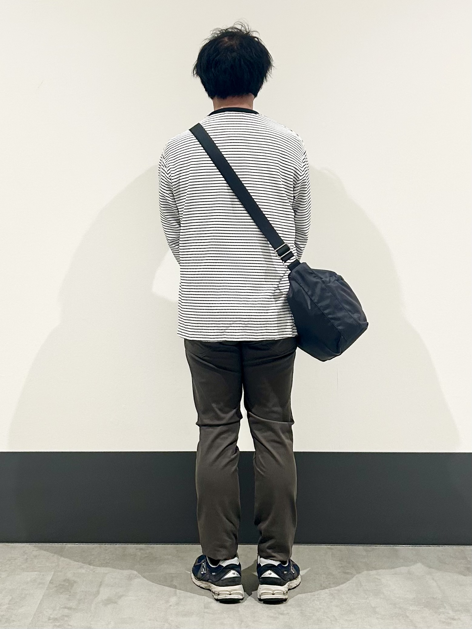 KENJI Iさんの「THE SHOP TK｜【洗濯機OK】リップルボーダー長袖Tシャツ」を使ったコーディネート