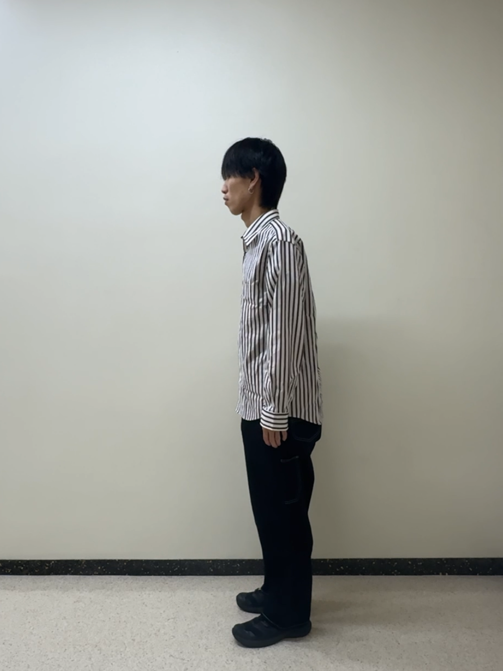 平畑慶さんの「TAKEO KIKUCHI｜【BOWLER HAT LABEL】エクスプローラー 11ozカラーデニム」を使ったコーディネート