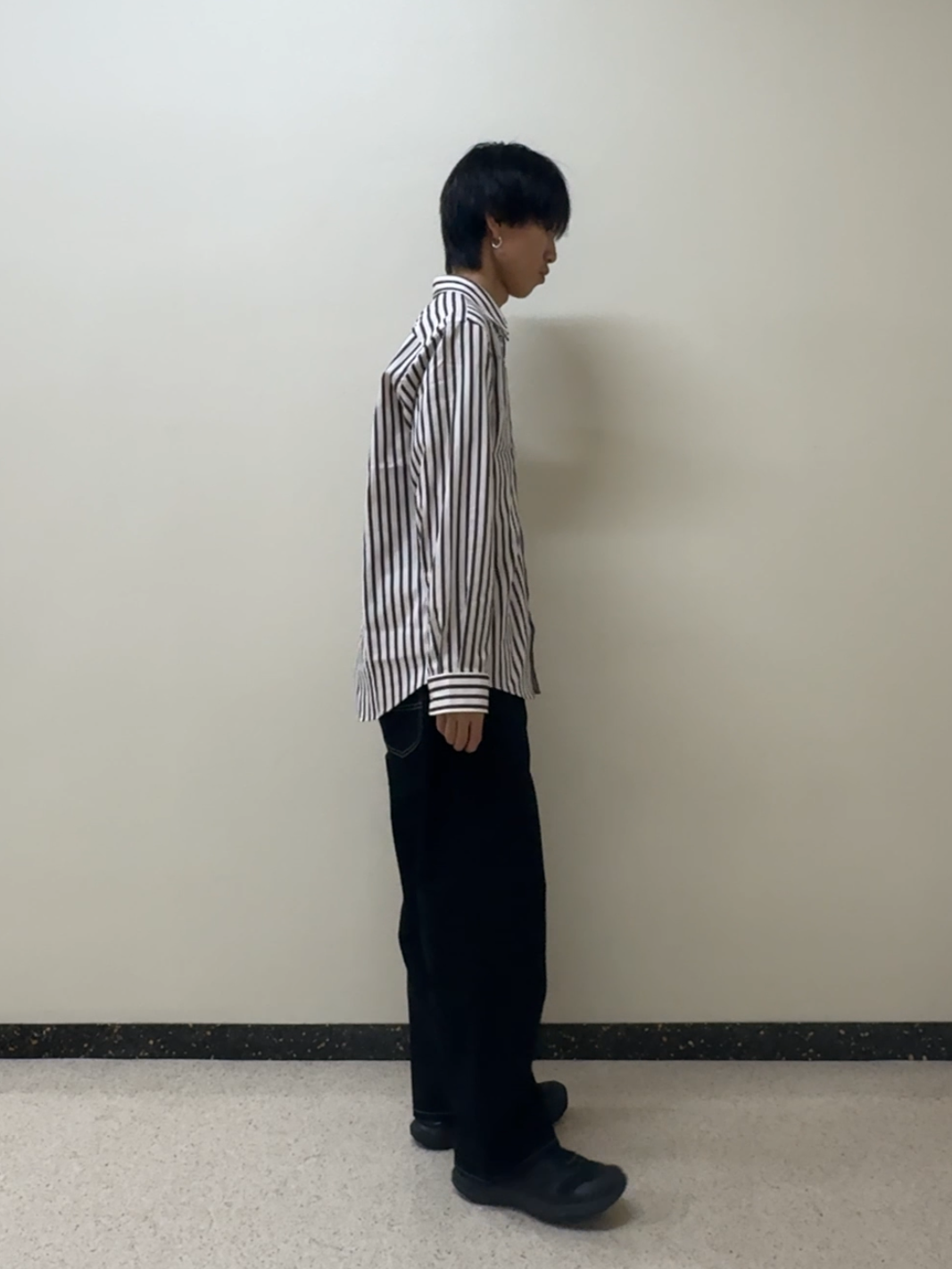 平畑慶さんの「TAKEO KIKUCHI｜【BOWLER HAT LABEL】エクスプローラー 11ozカラーデニム」を使ったコーディネート