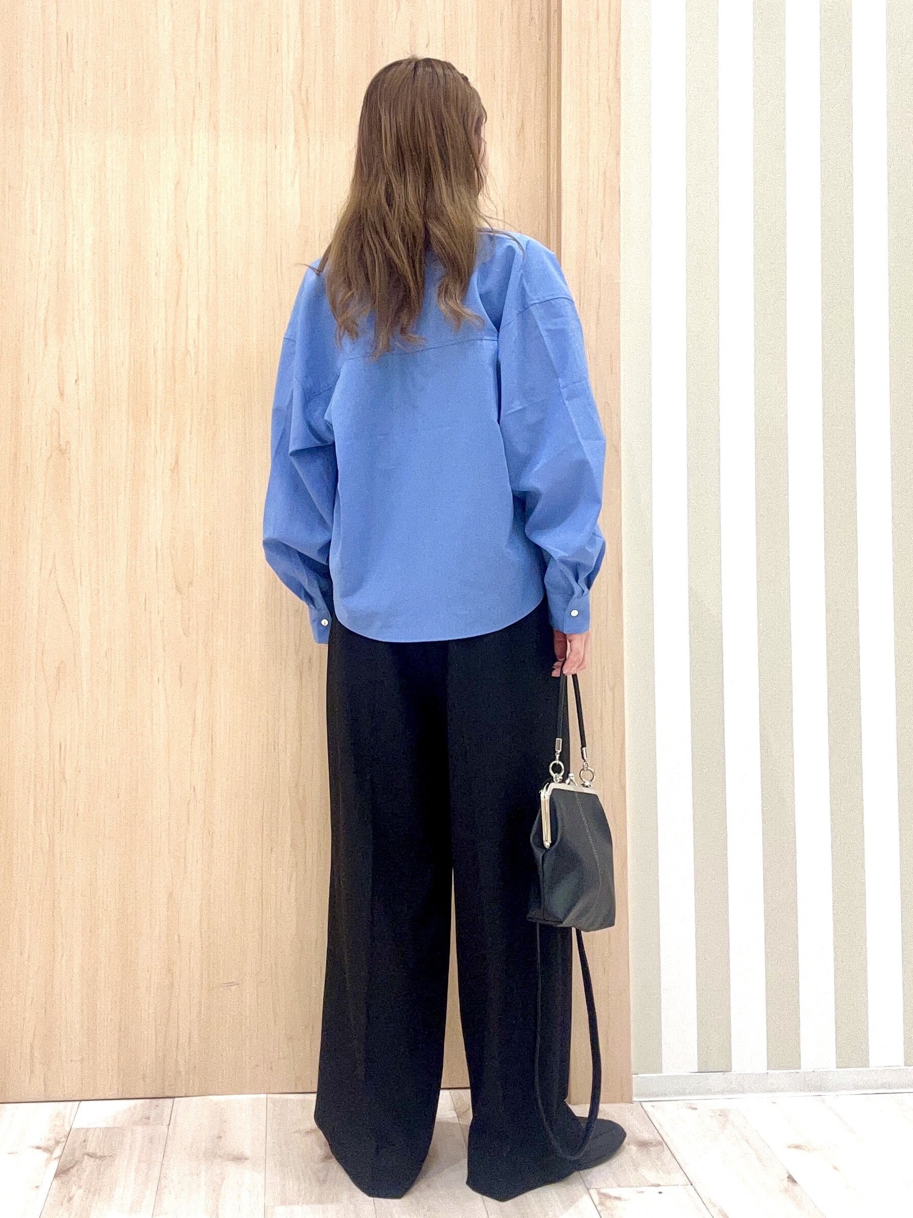 ririさんの「SHOO･LA･RUE｜【洗濯機可/S-LL】体型カバーしながらこなれ見え レース付きキャミソール」を使ったコーディネート