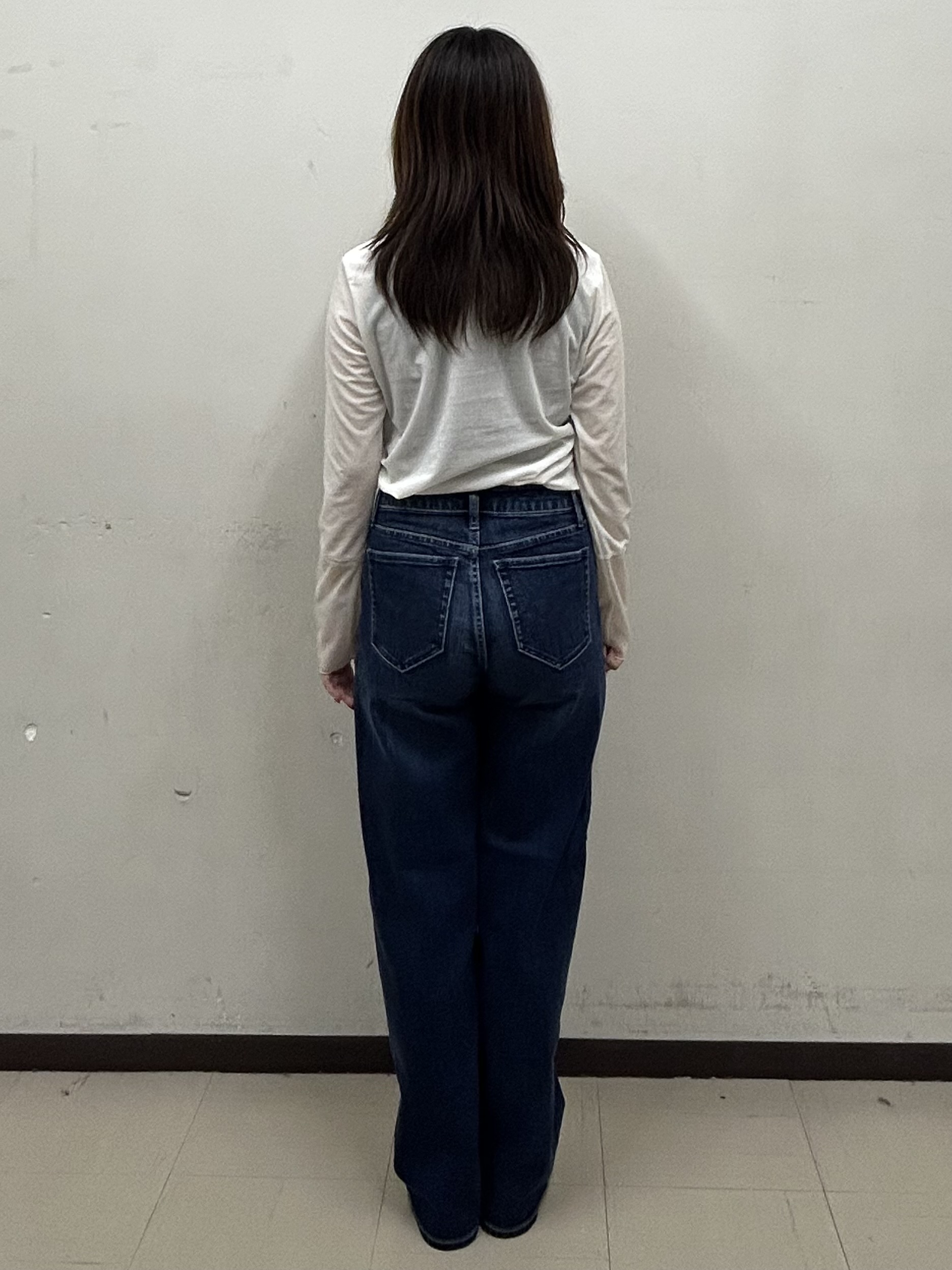 noeさんの「INDIVI｜【洗える】ファンシーヤーンVネックニットベスト」を使ったコーディネート
