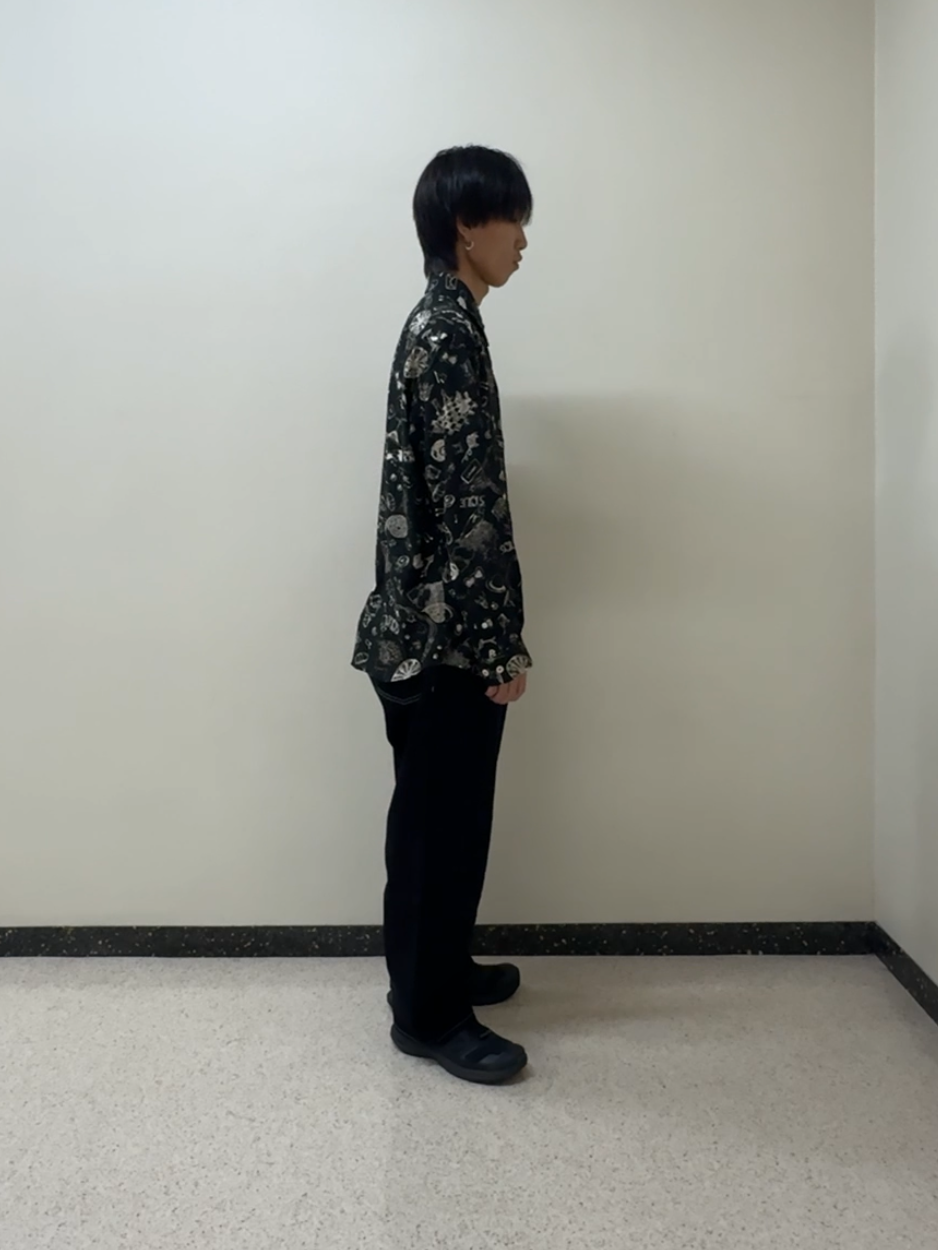 平畑慶さんの「TAKEO KIKUCHI｜【BOWLER HAT LABEL】エクスプローラー 11ozカラーデニム」を使ったコーディネート