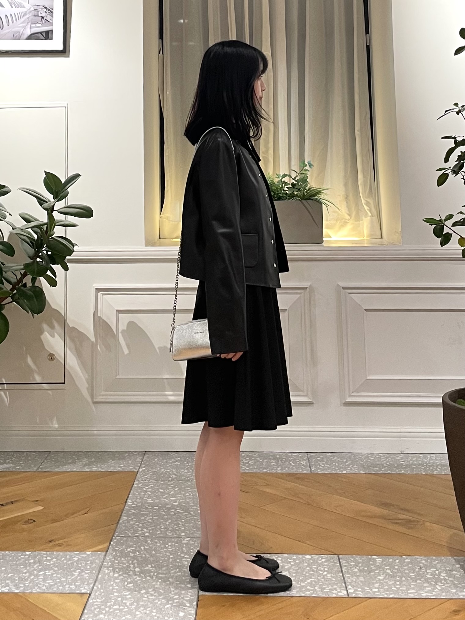 Lilyさんの「DRESSTERIOR｜【軽量レザー】ノーカラー ラムレザージャケット」を使ったコーディネート