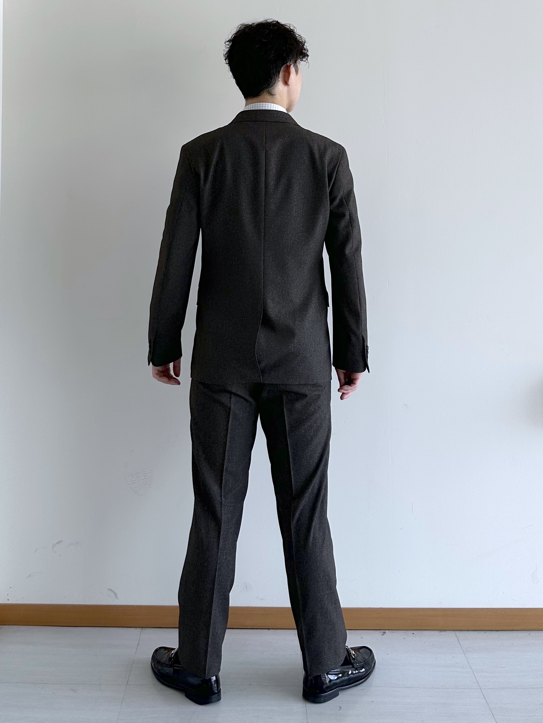 イッシーさんの「TAKEO KIKUCHI｜ウールライクキャットフット ジャケット」を使ったコーディネート