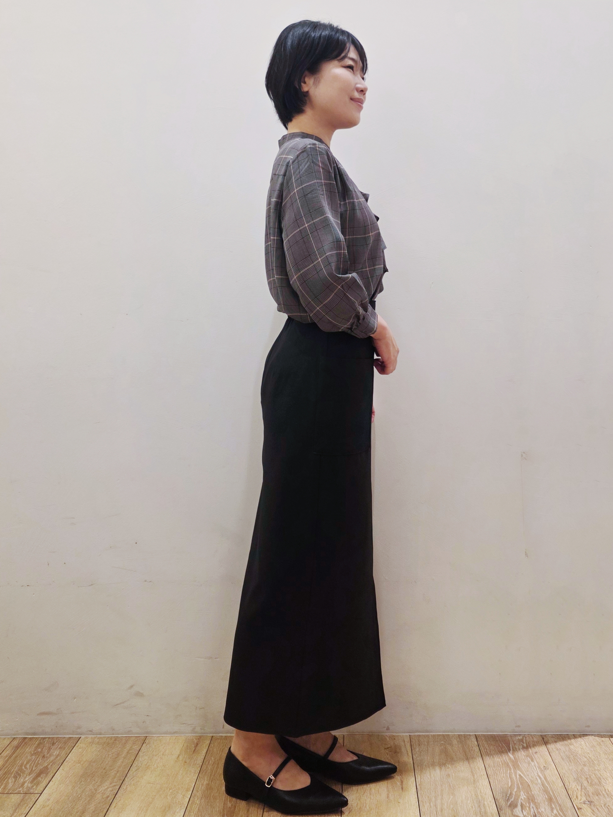 yuyuさんの「OPAQUE.CLIP｜【森絵梨佳さん着用】チェック柄フリルブラウス《洗濯機OK》」を使ったコーディネート