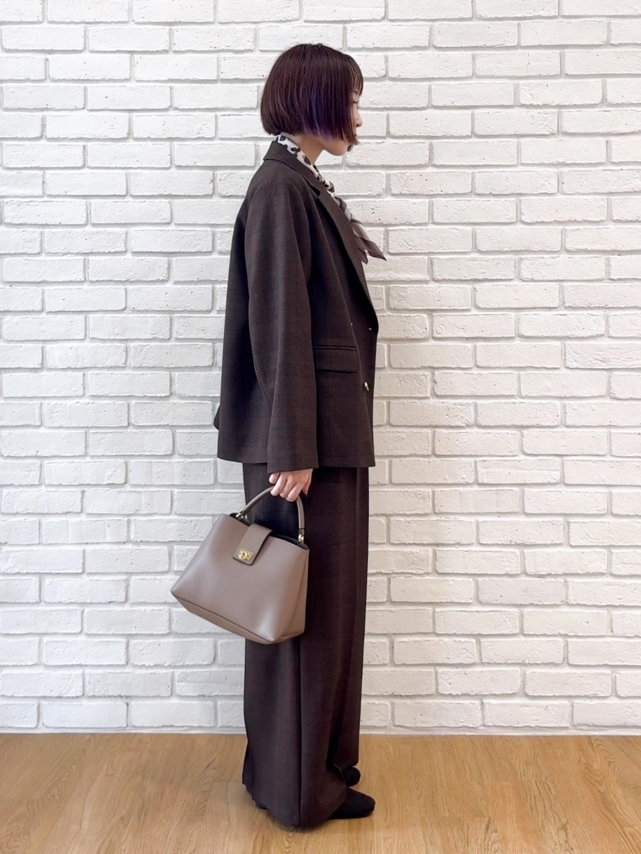 𝐜𝐡𝐢𝐤𝐚さんの「SHOO･LA･RUE｜【毛玉になりにくい/S-LL/洗濯機可】ボートネックで首元美しく やわらかリブニット」を使ったコーディネート