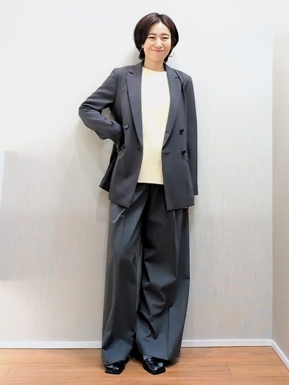 ミズタさんの「UNTITLED｜【5色展開/手洗い可】ローシルクウールニットベスト」を使ったコーディネート