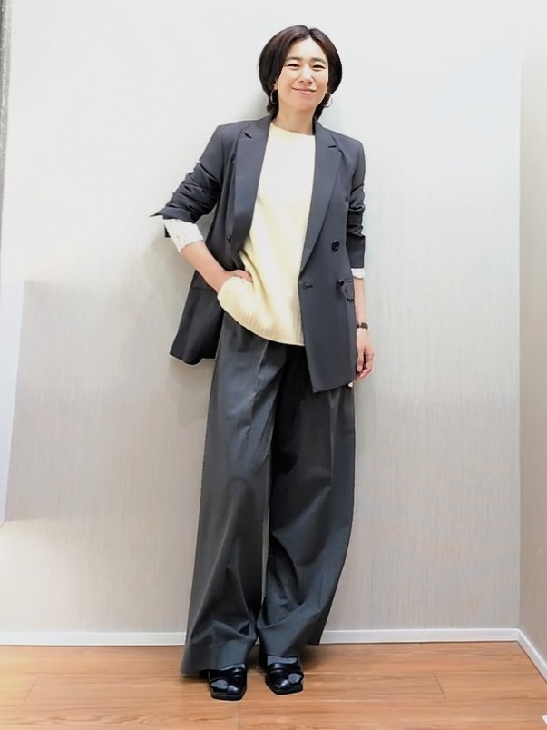 ミズタさんの「UNTITLED｜【5色展開/手洗い可】ローシルクウールニットベスト」を使ったコーディネート
