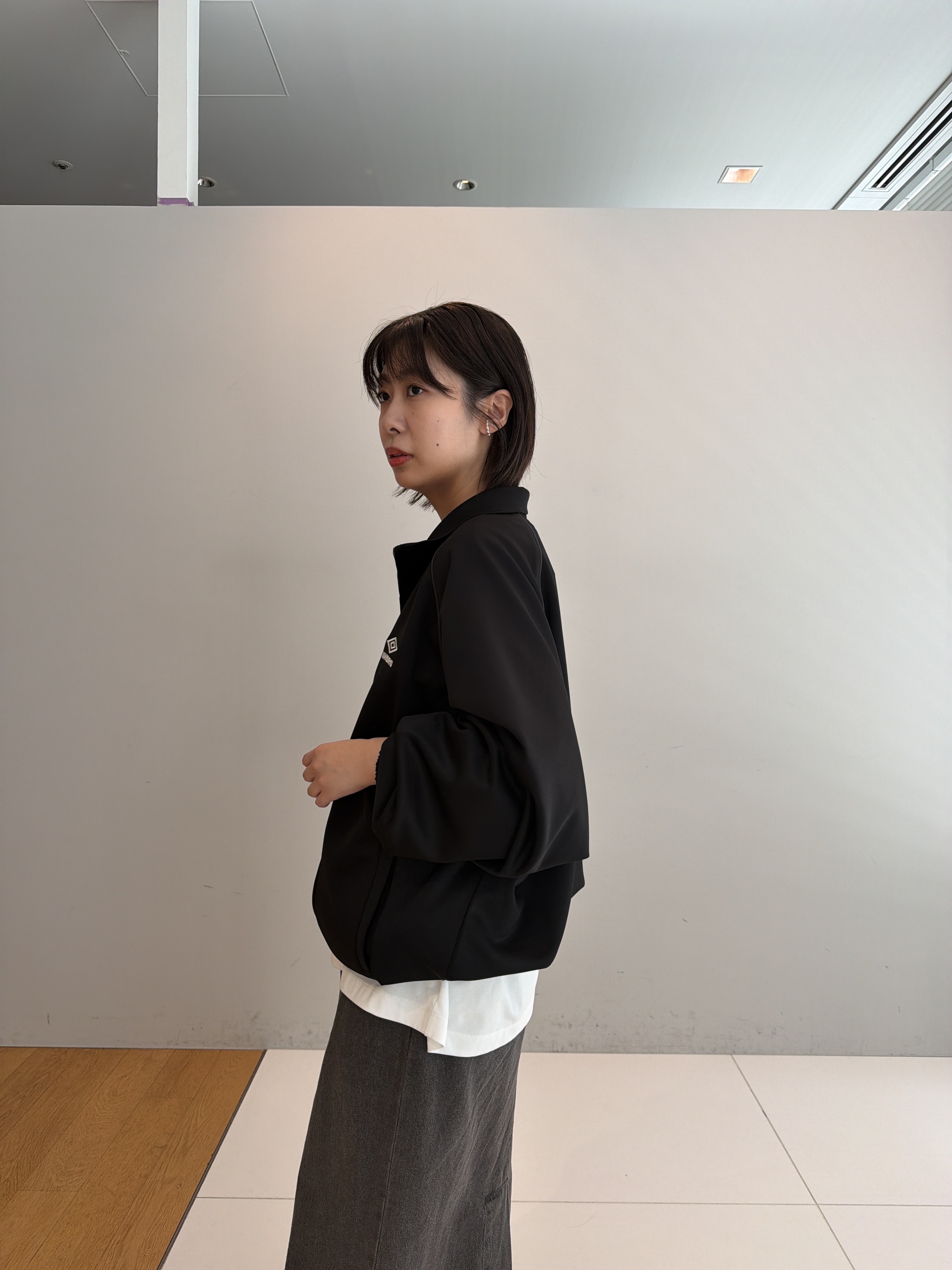 abeさんの「tk.TAKEO KIKUCHI｜【UMBROコラボ】2WAYトラックジャケット／セットアップOK」を使ったコーディネート