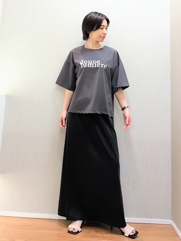 ミズタさんの「UNTITLED｜コットンロゴTシャツ」を使ったコーディネート