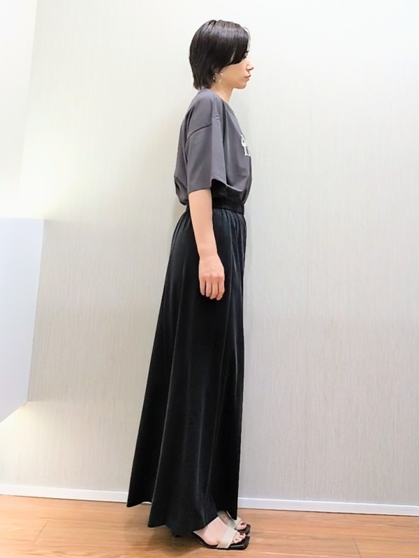 ミズタさんの「UNTITLED｜コットンロゴTシャツ」を使ったコーディネート
