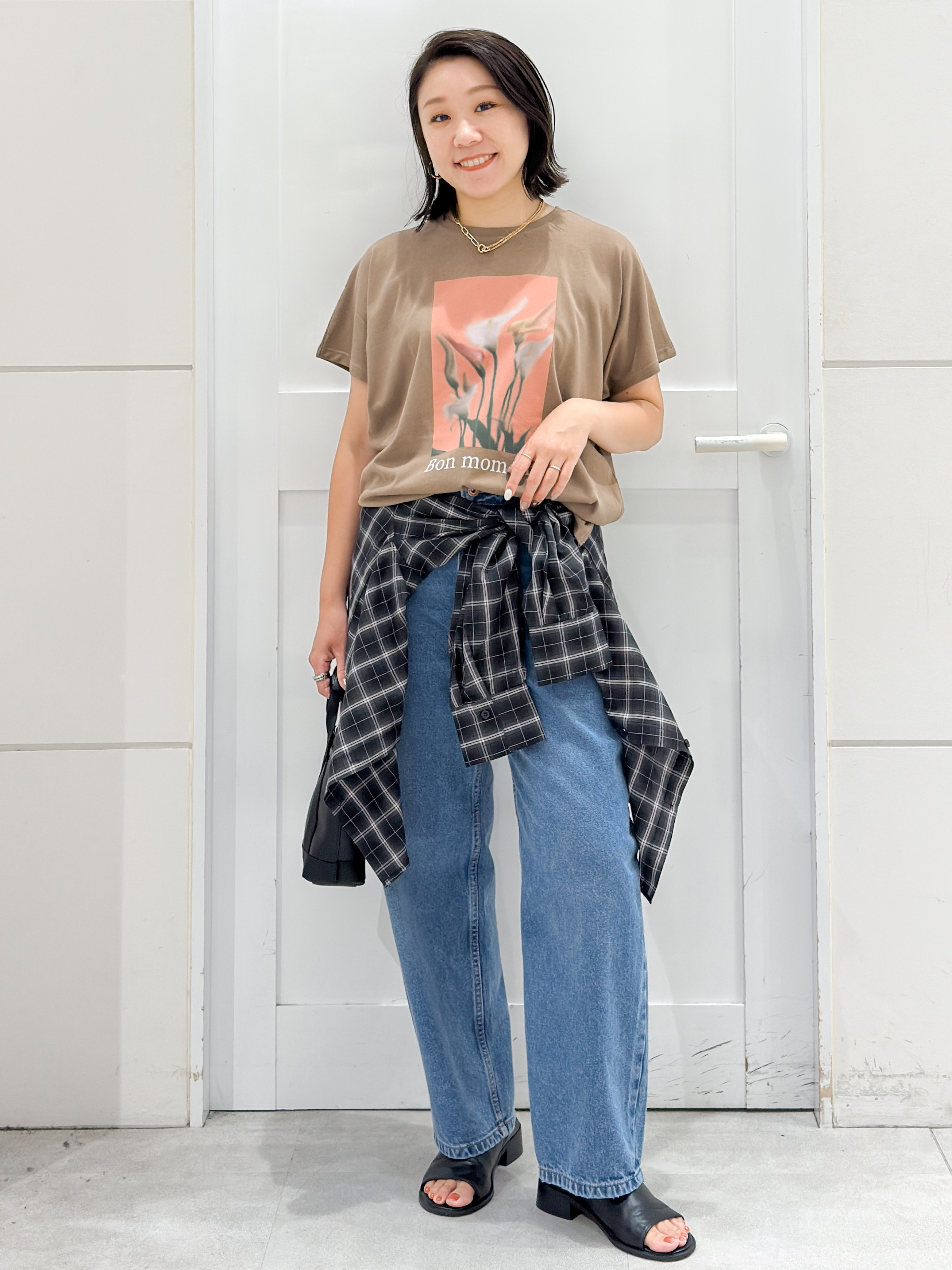 yuka.aさんの「OPAQUE.CLIP｜フォトプリントTシャツ【洗濯機OK】」を使ったコーディネート