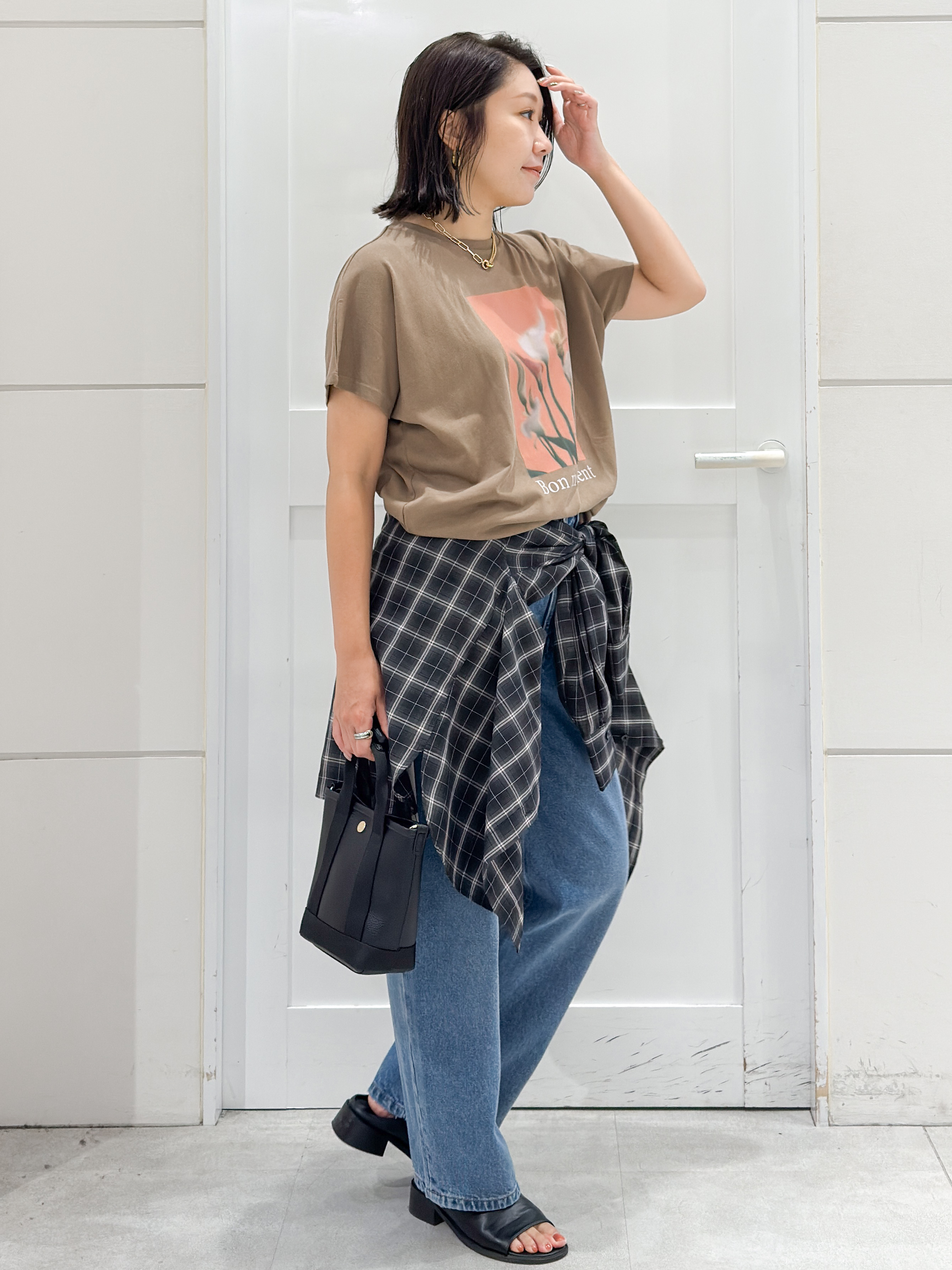 yuka.aさんの「OPAQUE.CLIP｜フォトプリントTシャツ【洗濯機OK】」を使ったコーディネート