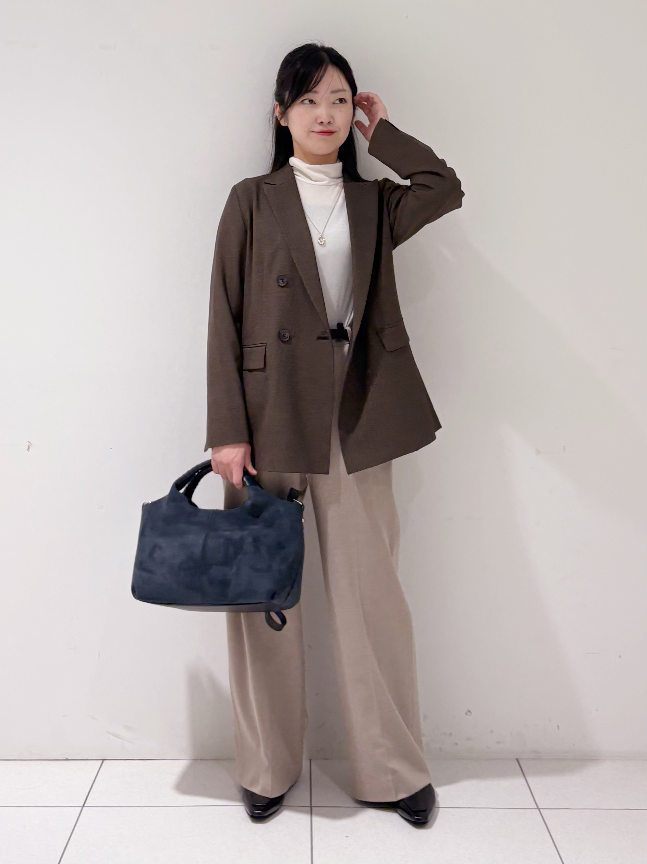 momokoさんの「INDIVI｜【洗濯機OK／ストレッチ◎】秋はじめのダブルジャケット」を使ったコーディネート