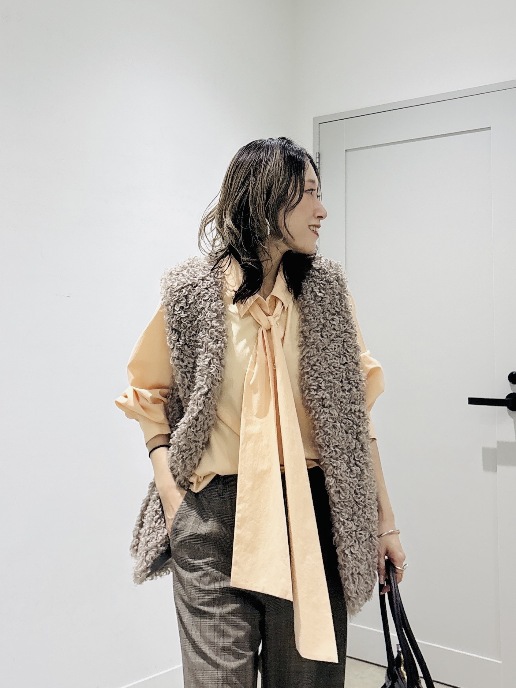 kotakiさんの「INDIVI｜【接触冷感／ストレッチ◎】取外し可ボウタイシャツ」を使ったコーディネート