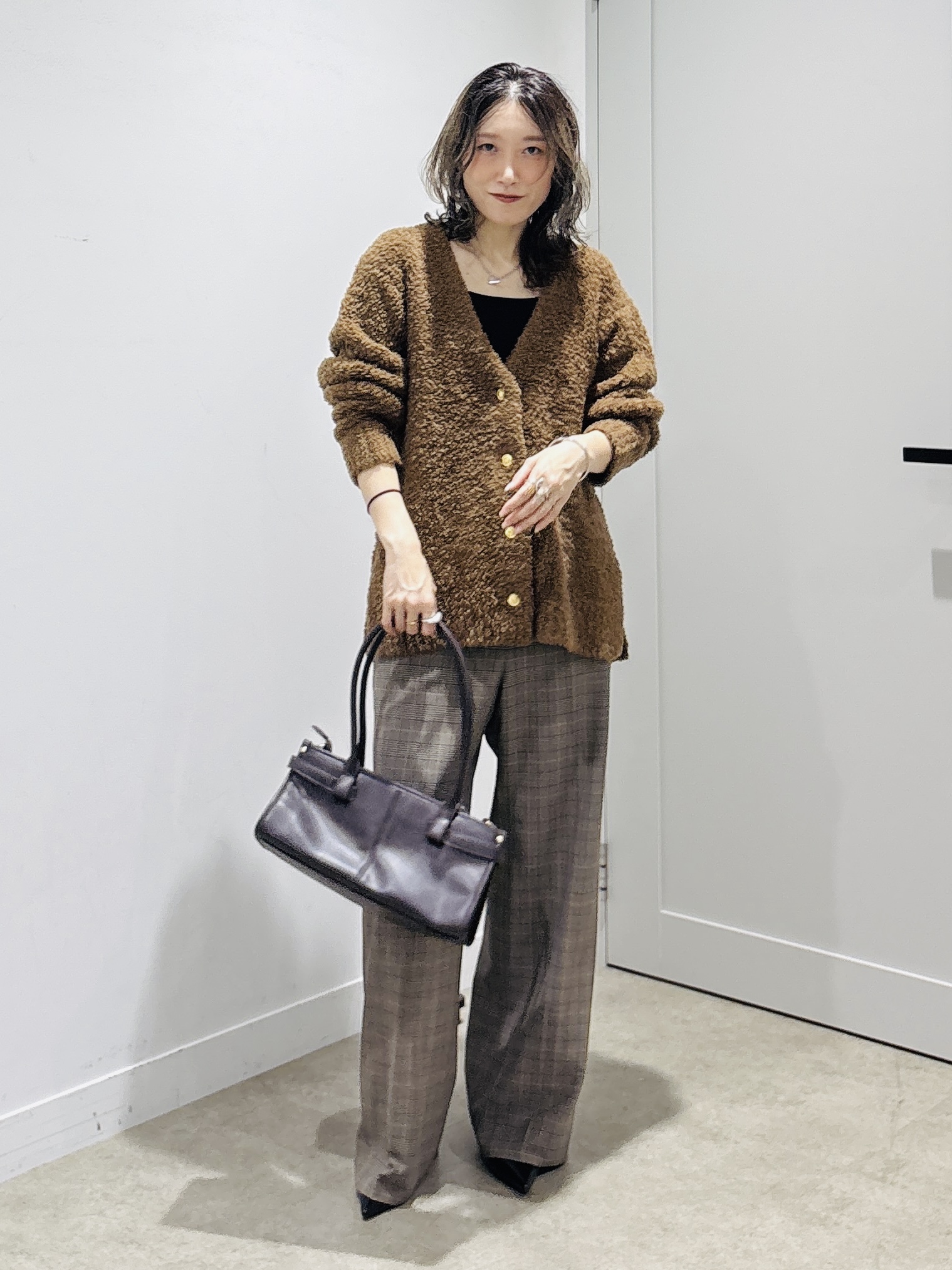kotakiさんの「INDIVI｜【洗濯機OK／ストレッチ◎】ストレートワイドパンツ」を使ったコーディネート