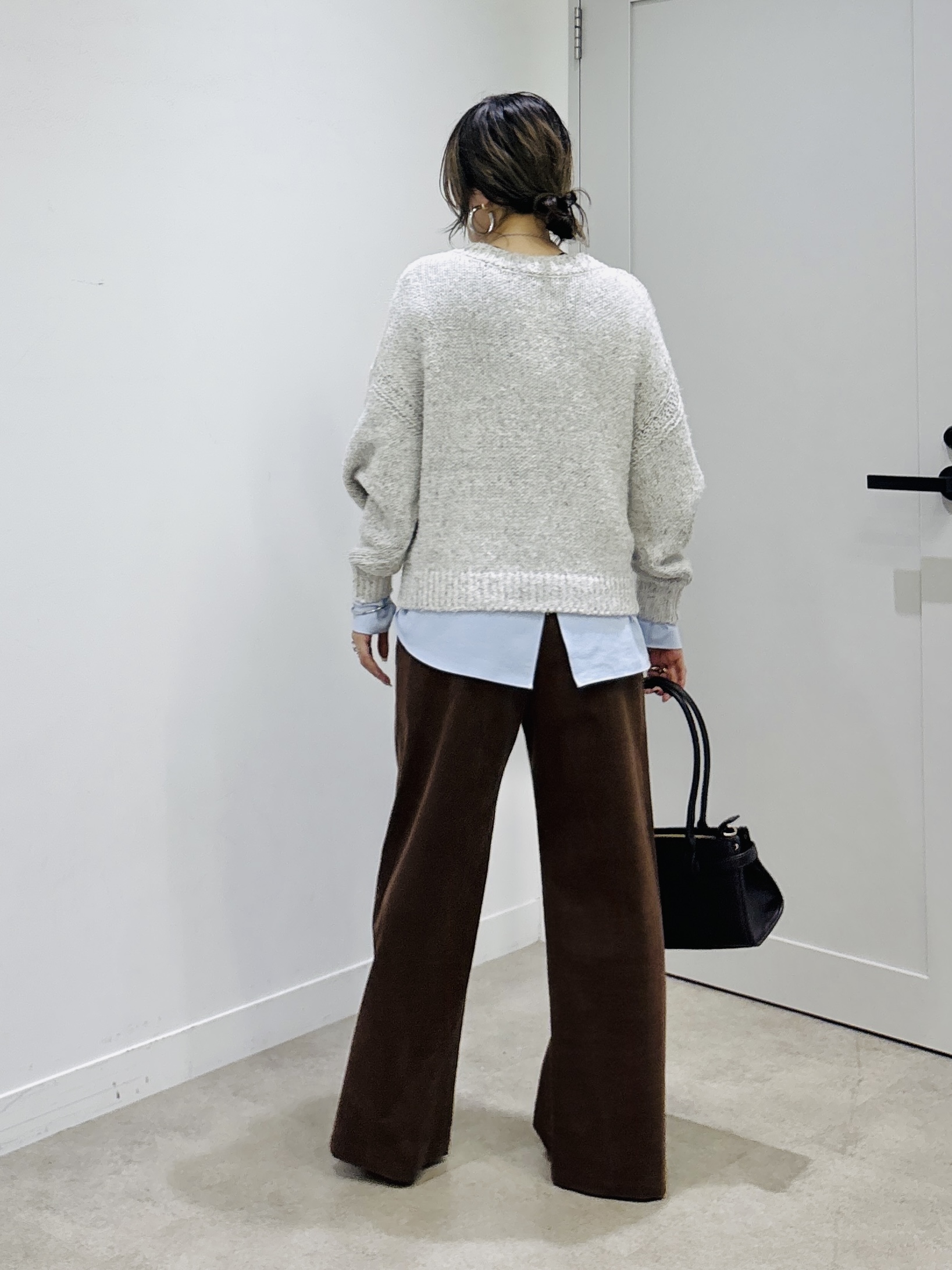 kotakiさんの「INDIVI｜【コットン混／ミックスカラー】カールヤーン パフスリーブニット」を使ったコーディネート
