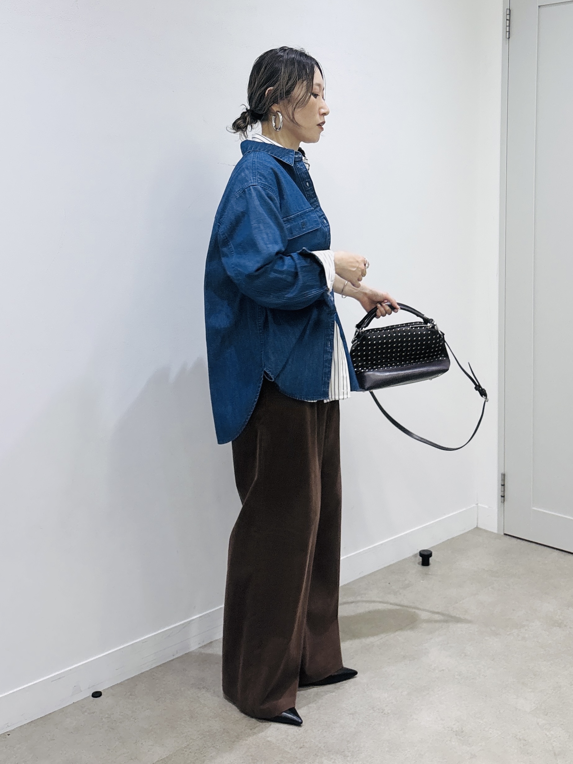 kotakiさんの「INDIVI｜【洗える／体型カバー】ライトデニム ワークシャツ」を使ったコーディネート