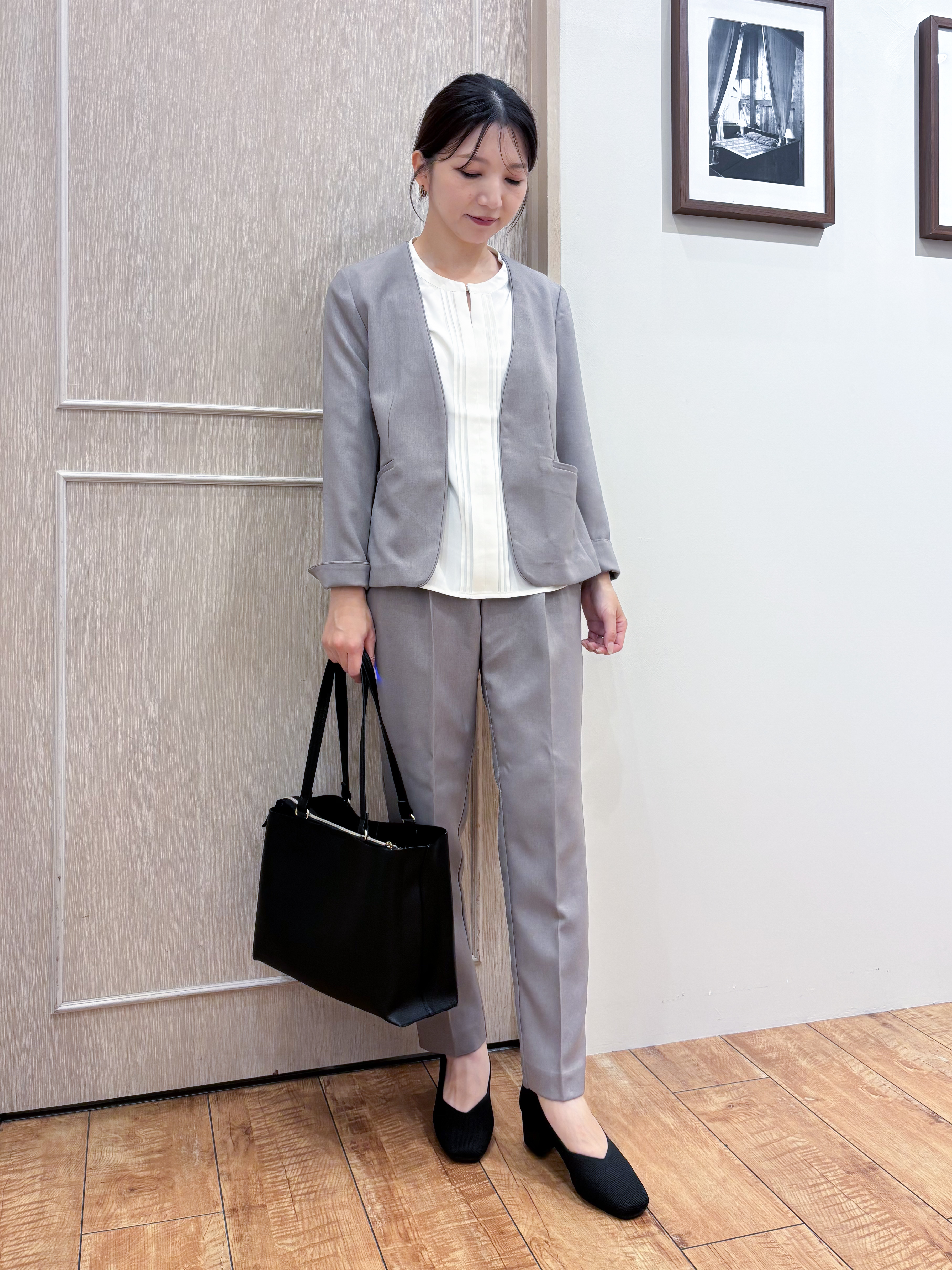 なみさんの「SHOO･LA･RUE｜【セットアップ可/通勤/洗濯機可/SS-LL】女性らしく決まる カラーレスジャケット」を使ったコーディネート