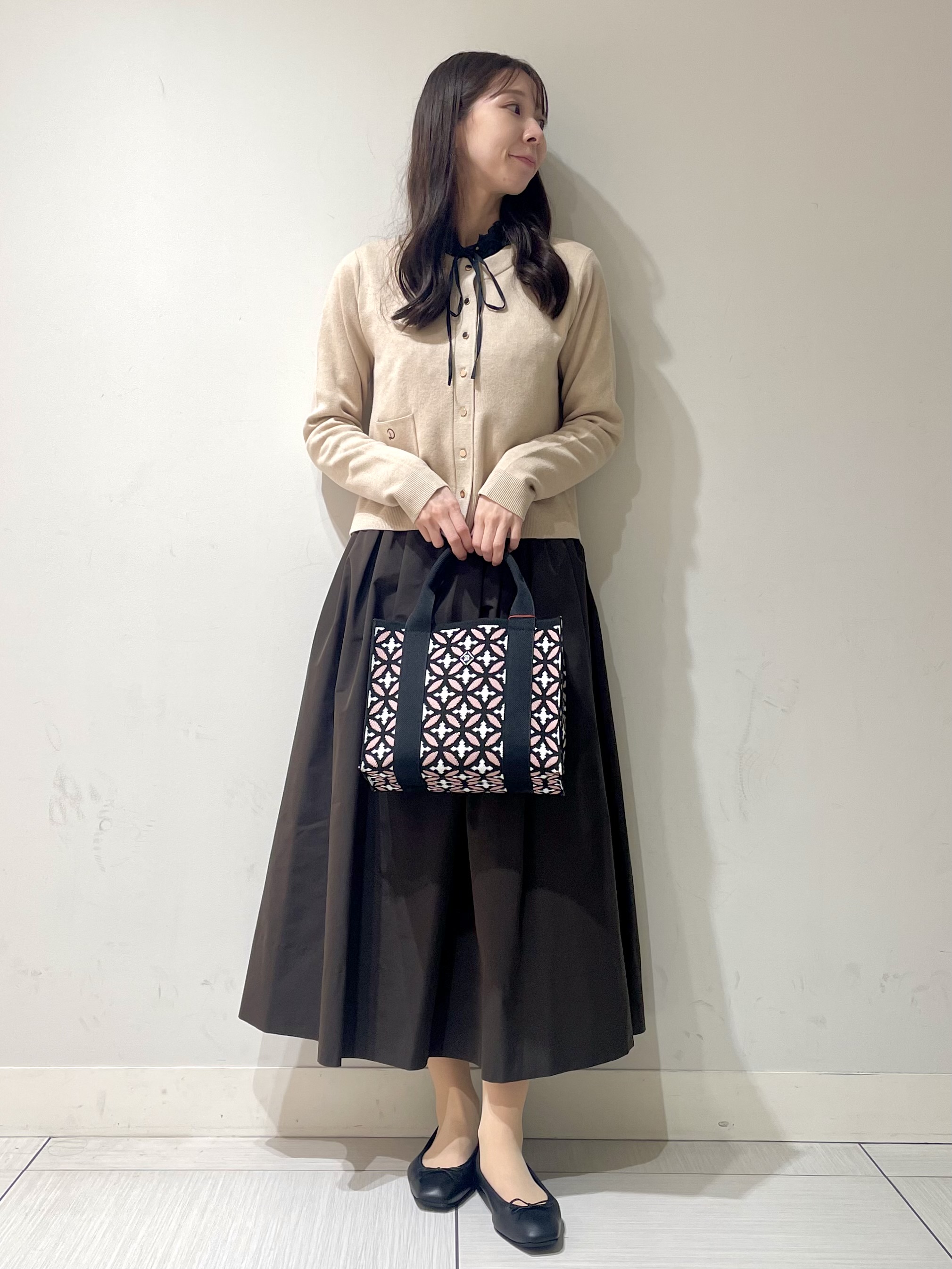 ことさんの「DRESSTERIOR｜【5色展開/ウォッシャブル】コットンカシミヤカーディガン」を使ったコーディネート