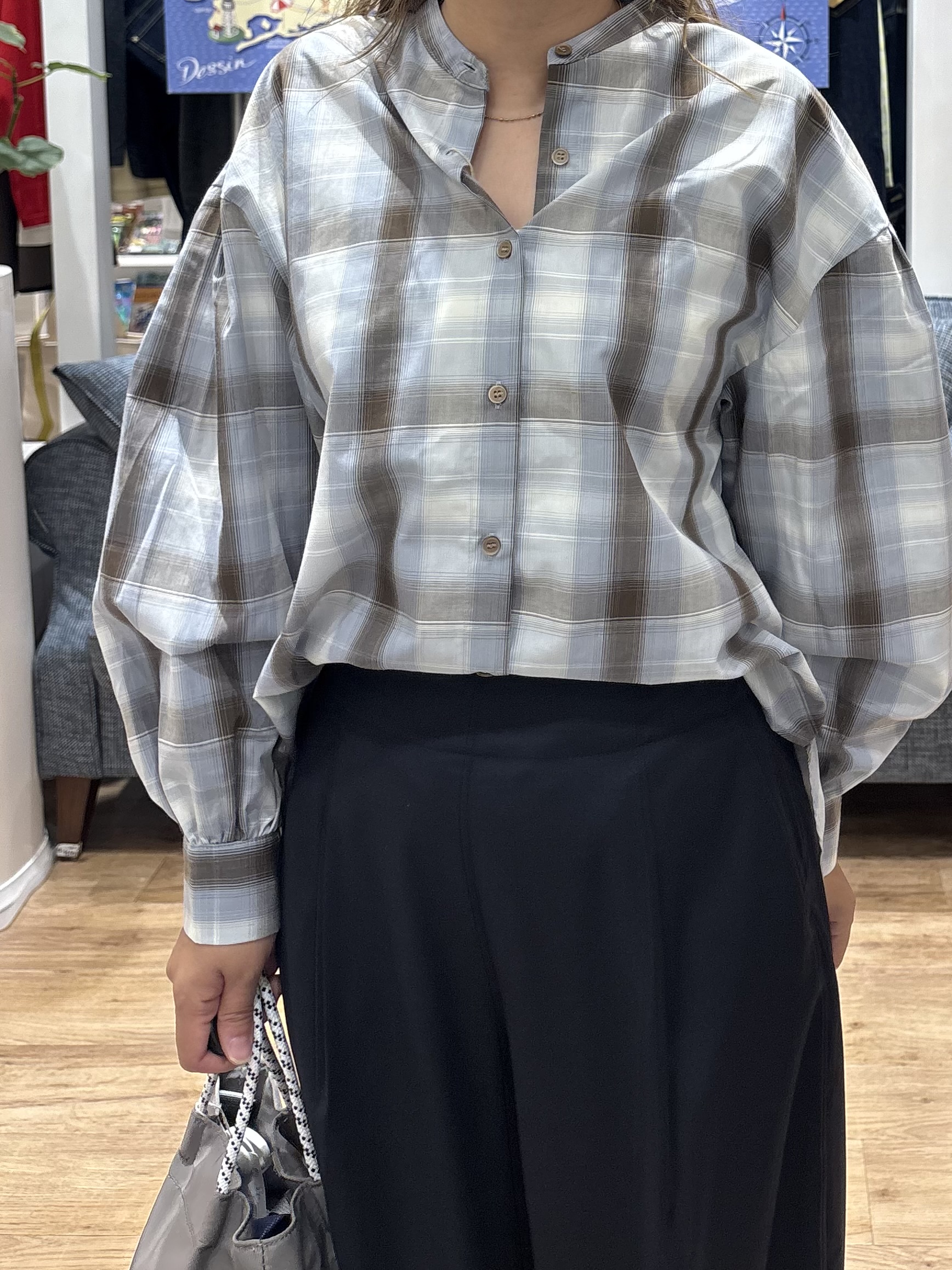 yuinaさんの「Dessin｜【手洗い可/シワになりにくい】オンブレーチェックシャツ」を使ったコーディネート