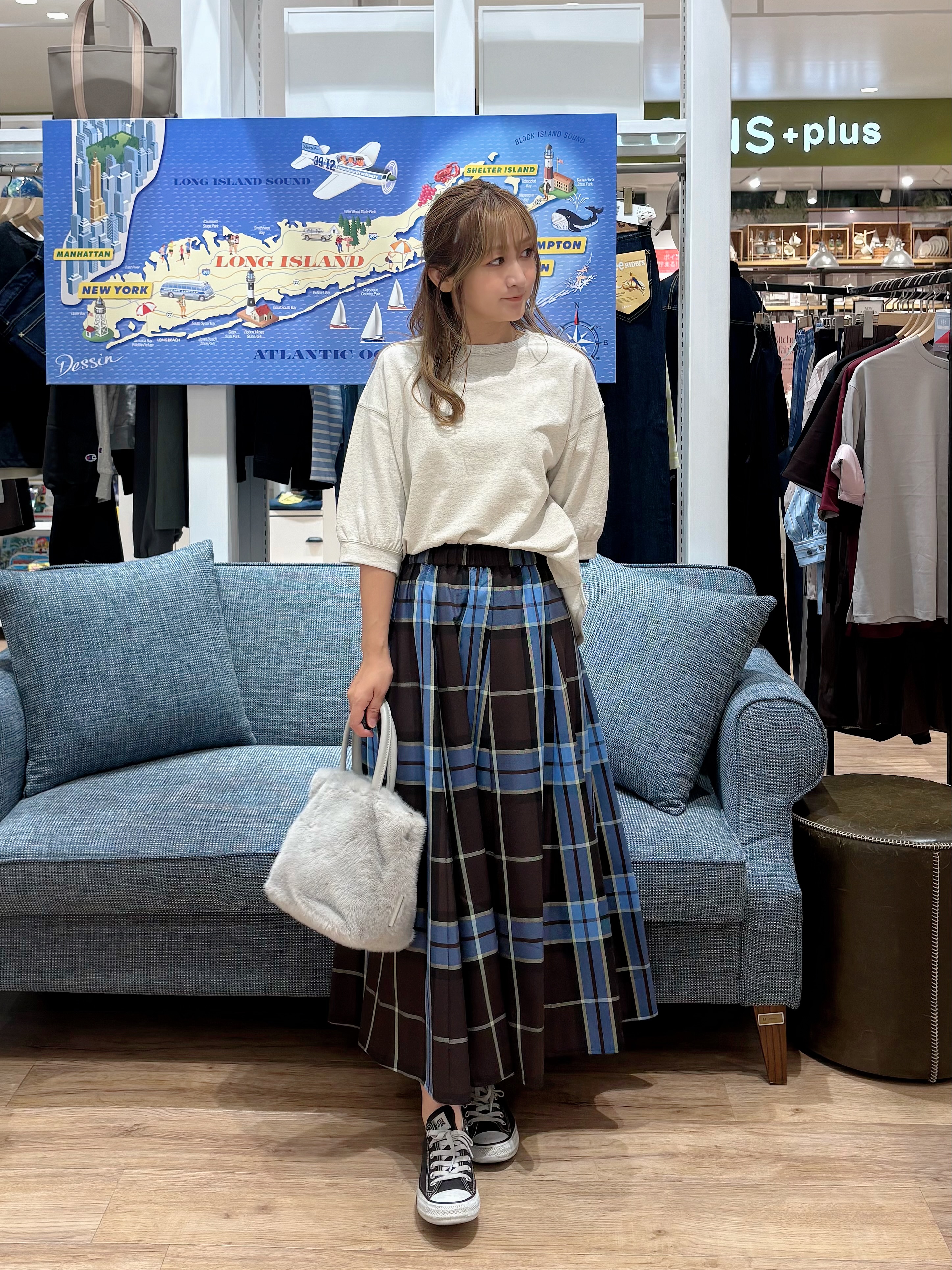 yuinaさんの「Dessin｜バックヘンリーカットソー5分袖」を使ったコーディネート